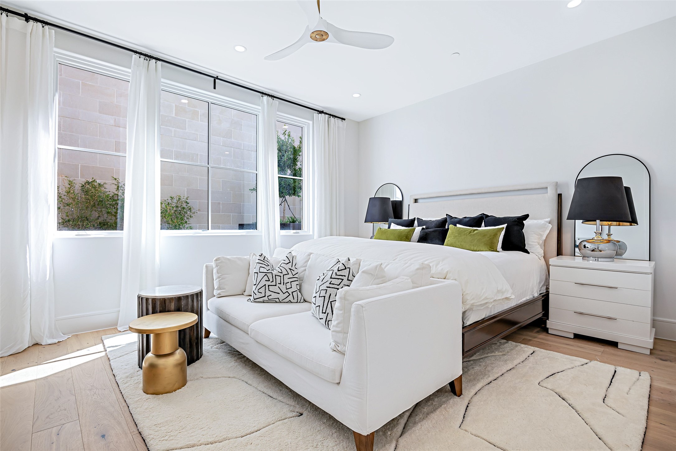 350 O Connor Ridge Boulevard 13