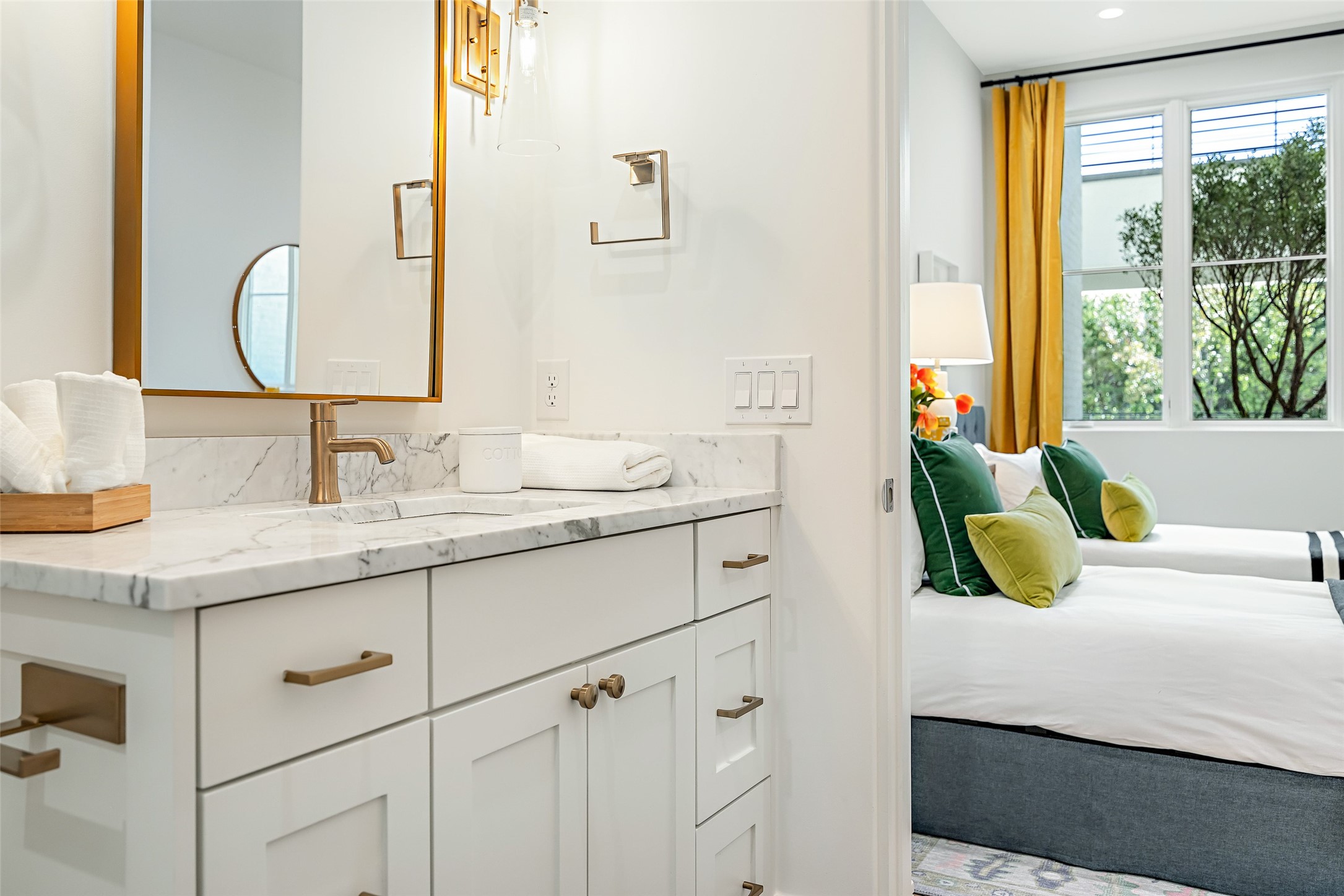 350 N O Connor Ridge Boulevard 14