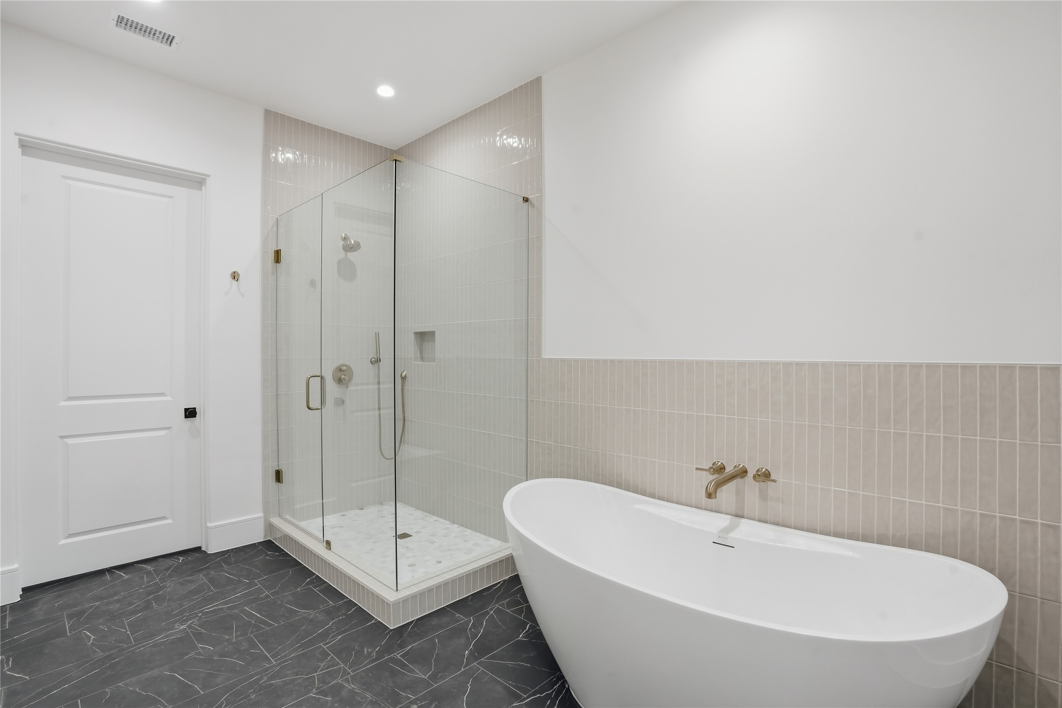 360 O' Connor Ridge Boulevard 12