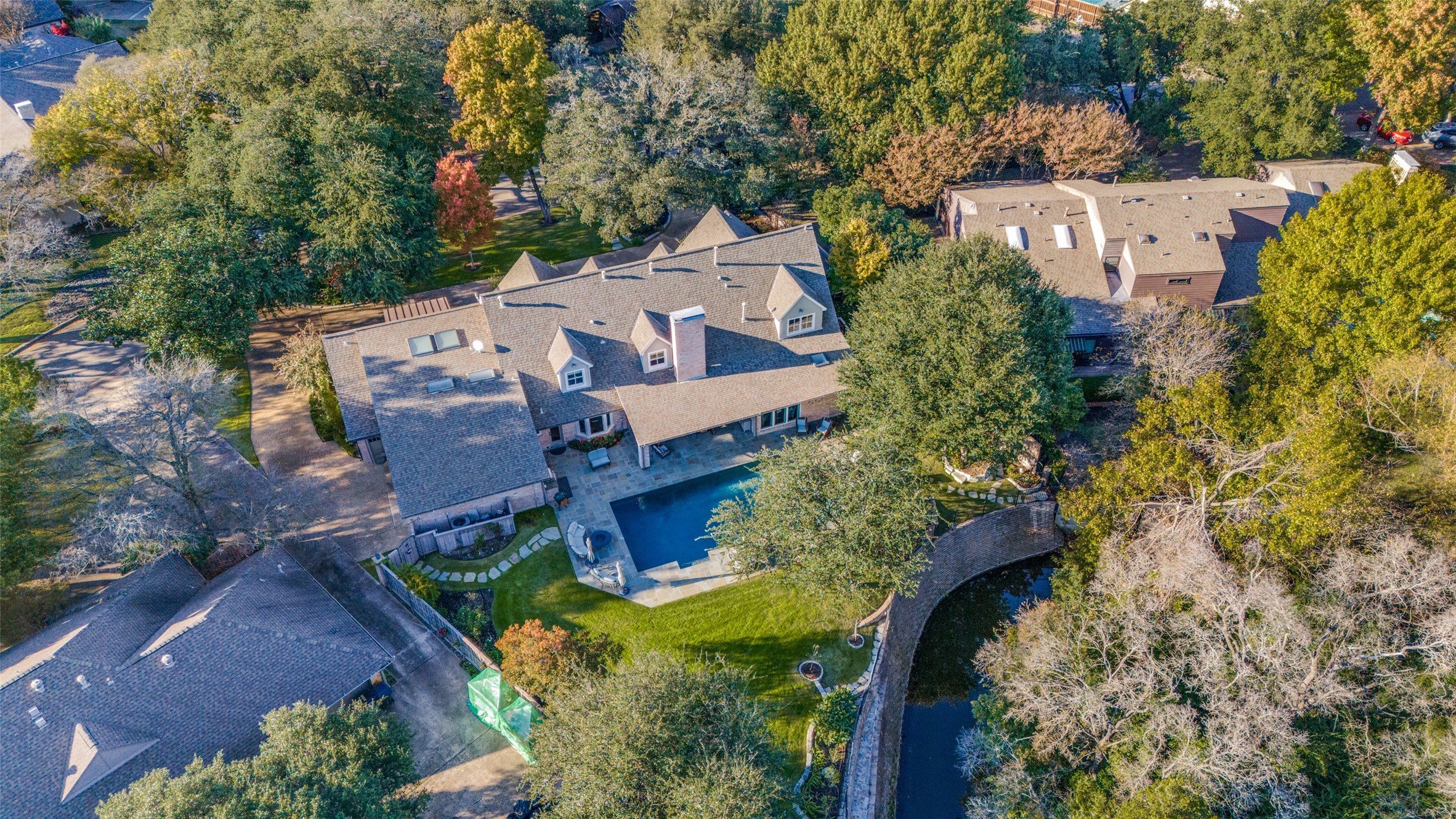 6544 Valleybrook Drive