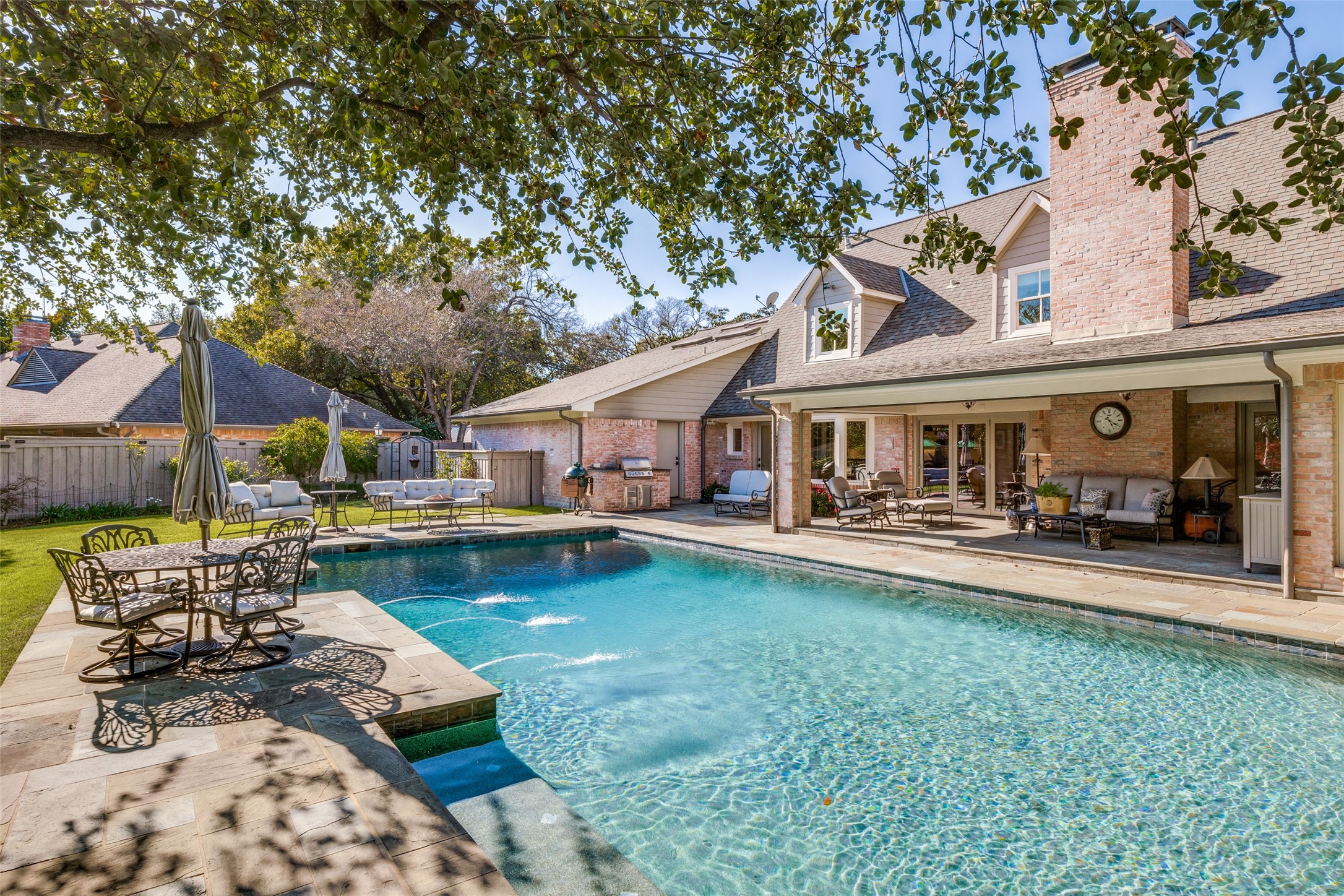 6544 Valleybrook Drive