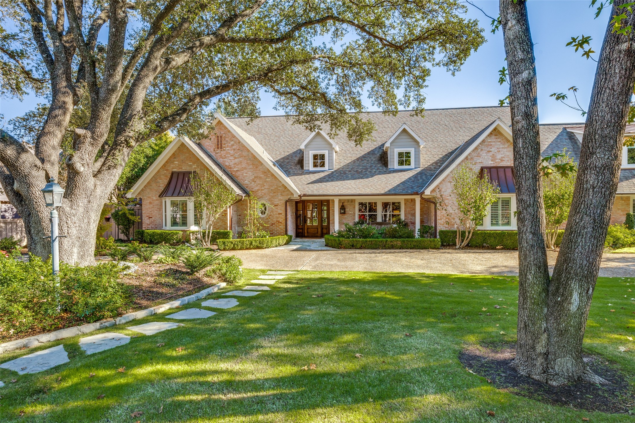 6544 Valleybrook Drive