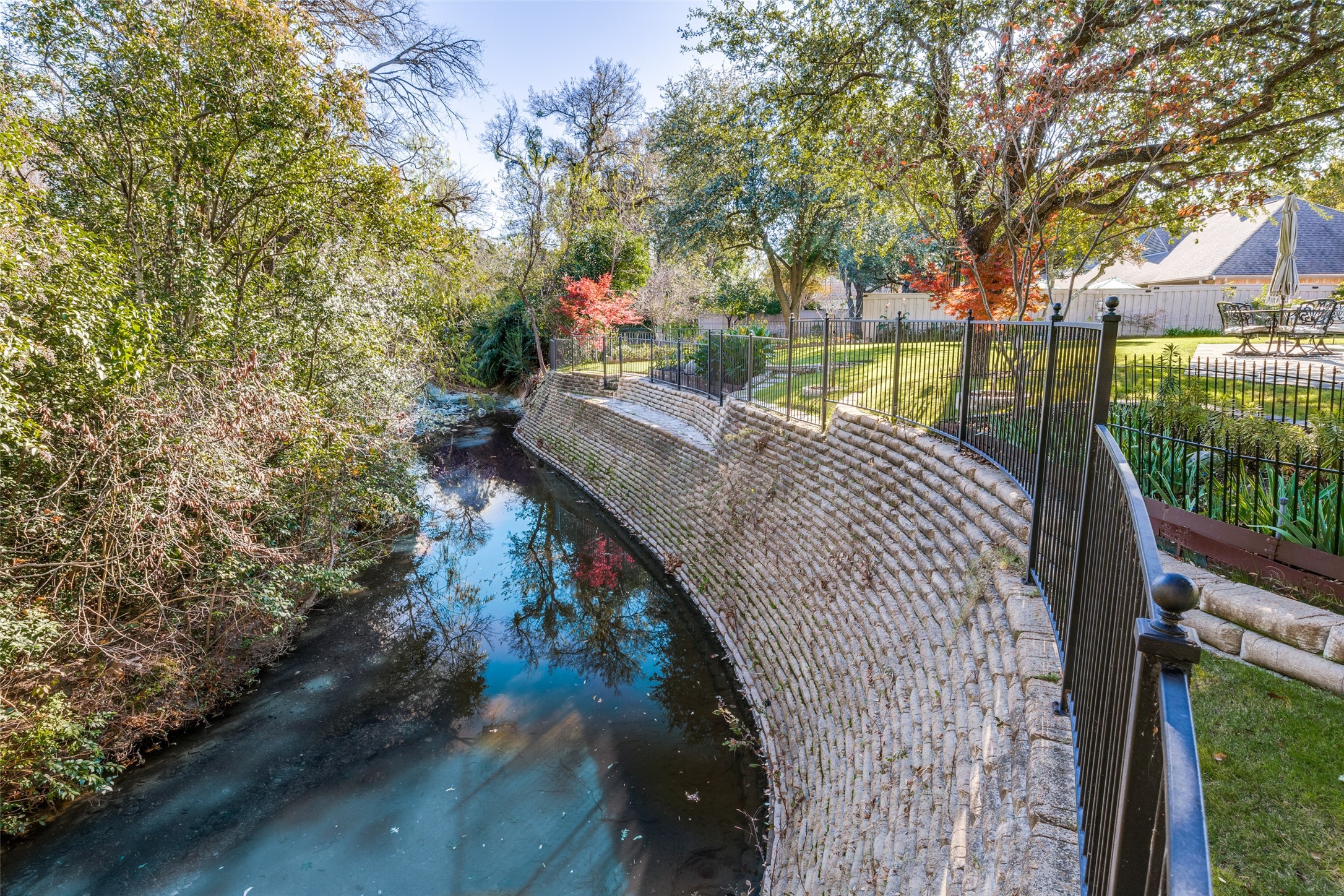 6544 Valleybrook Drive