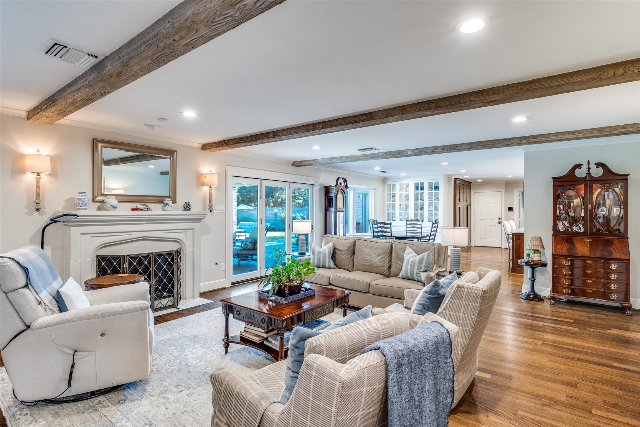 6544 Valleybrook Drive