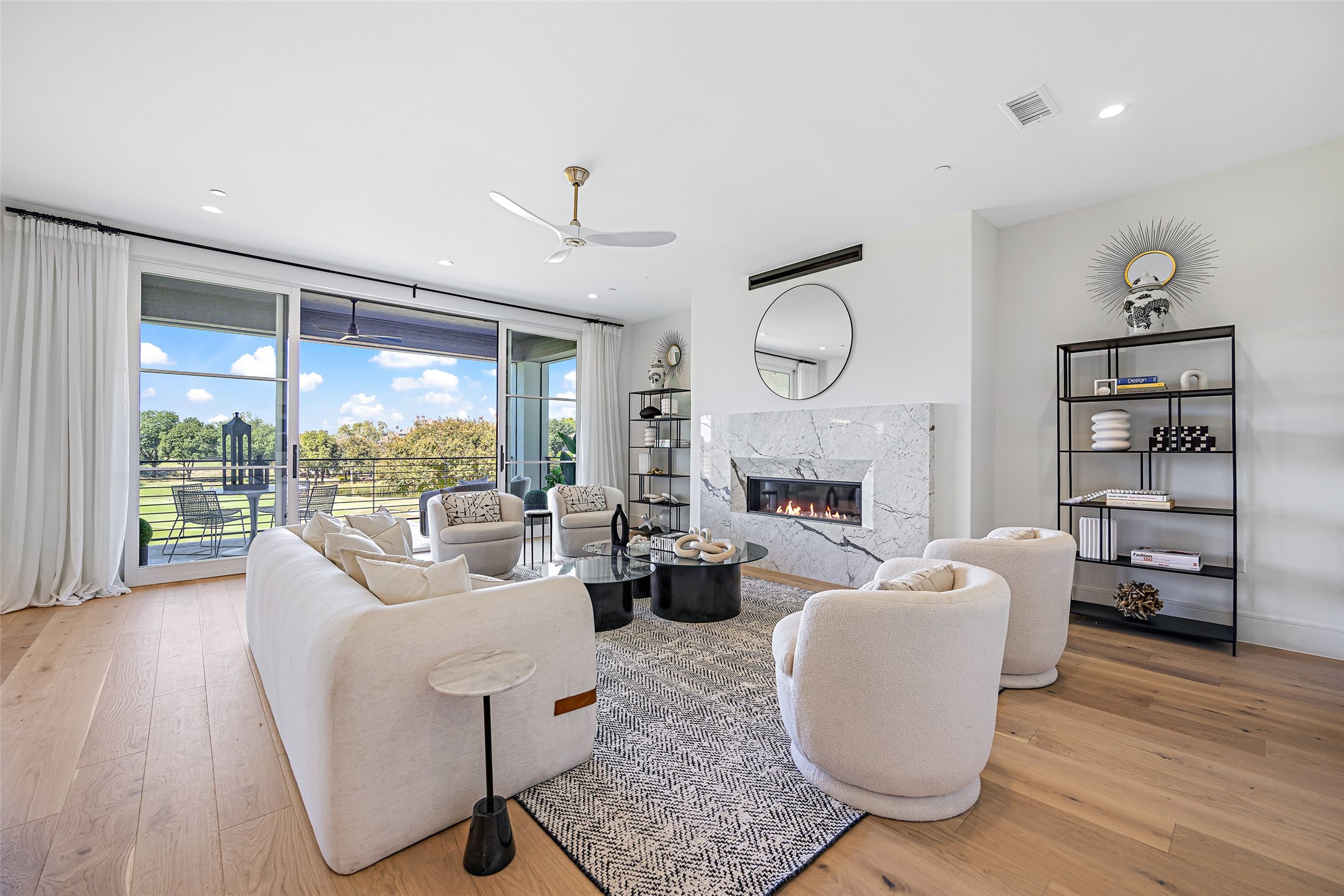 340 O Connor Ridge Boulevard 23