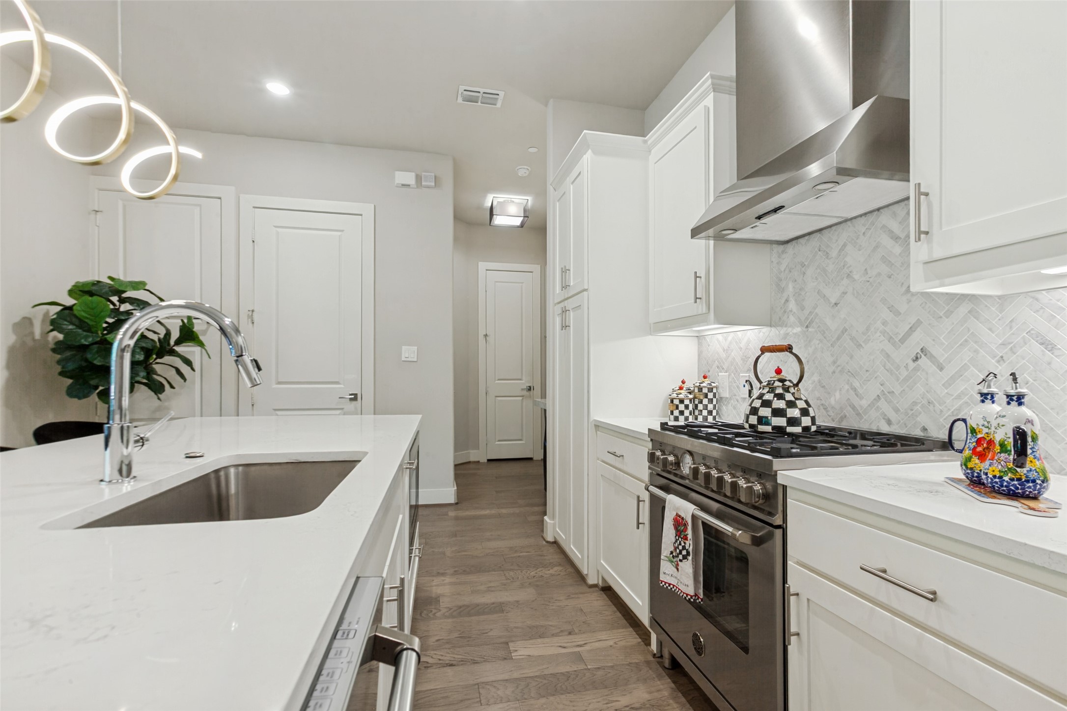 15875 Spectrum Drive 1105