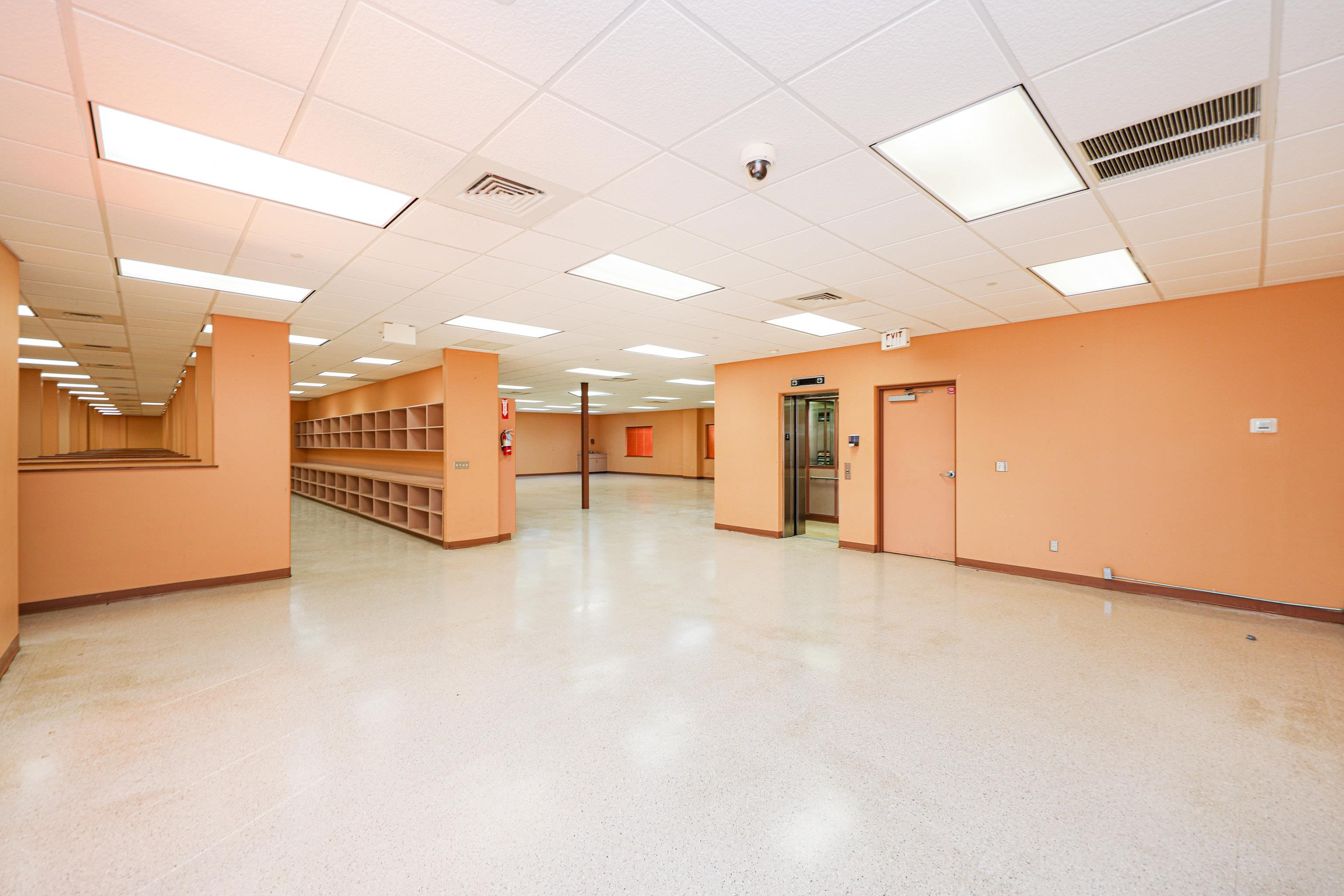 1202 Welby Court Unit: 2nd Floor