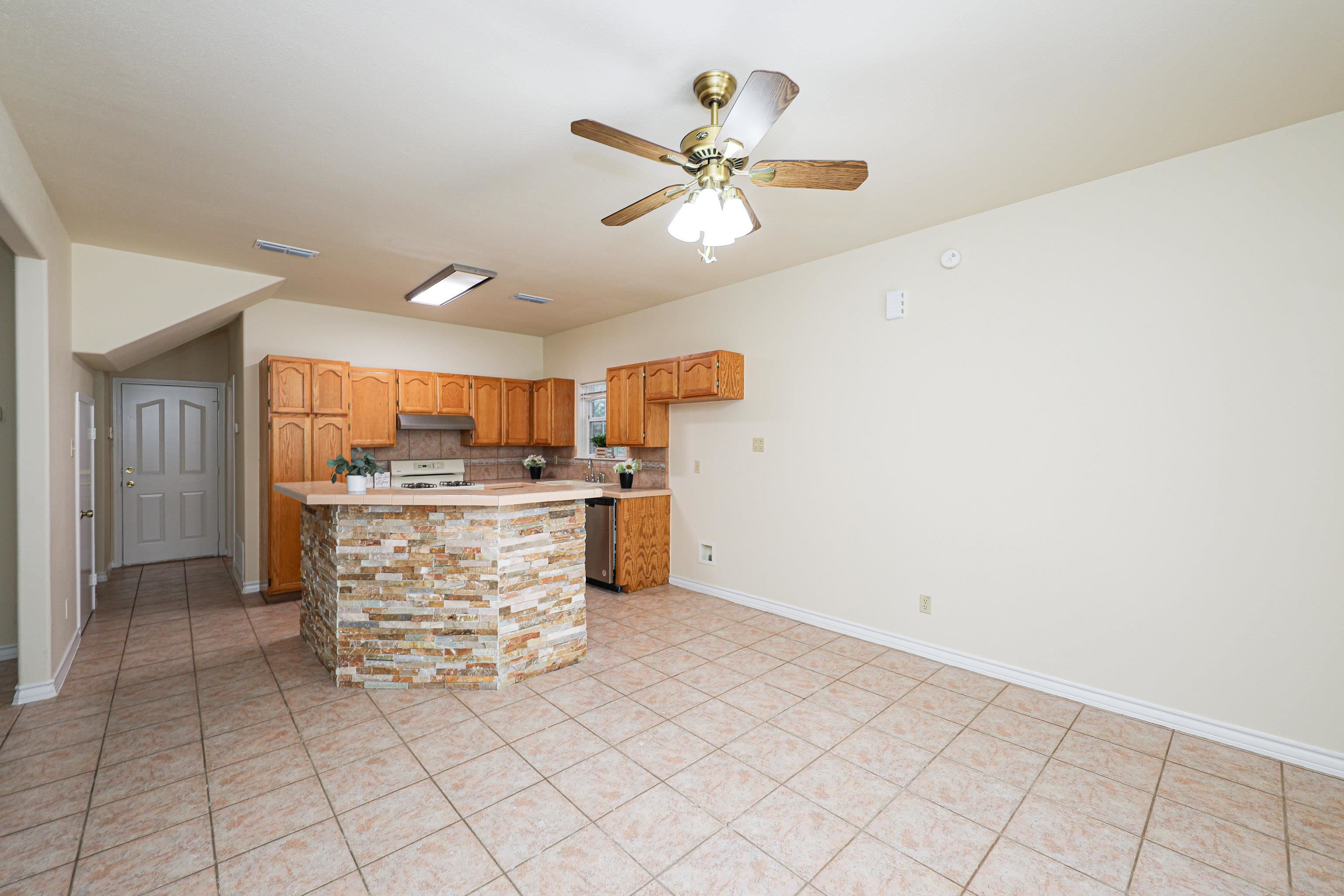 1514 Serene Dr