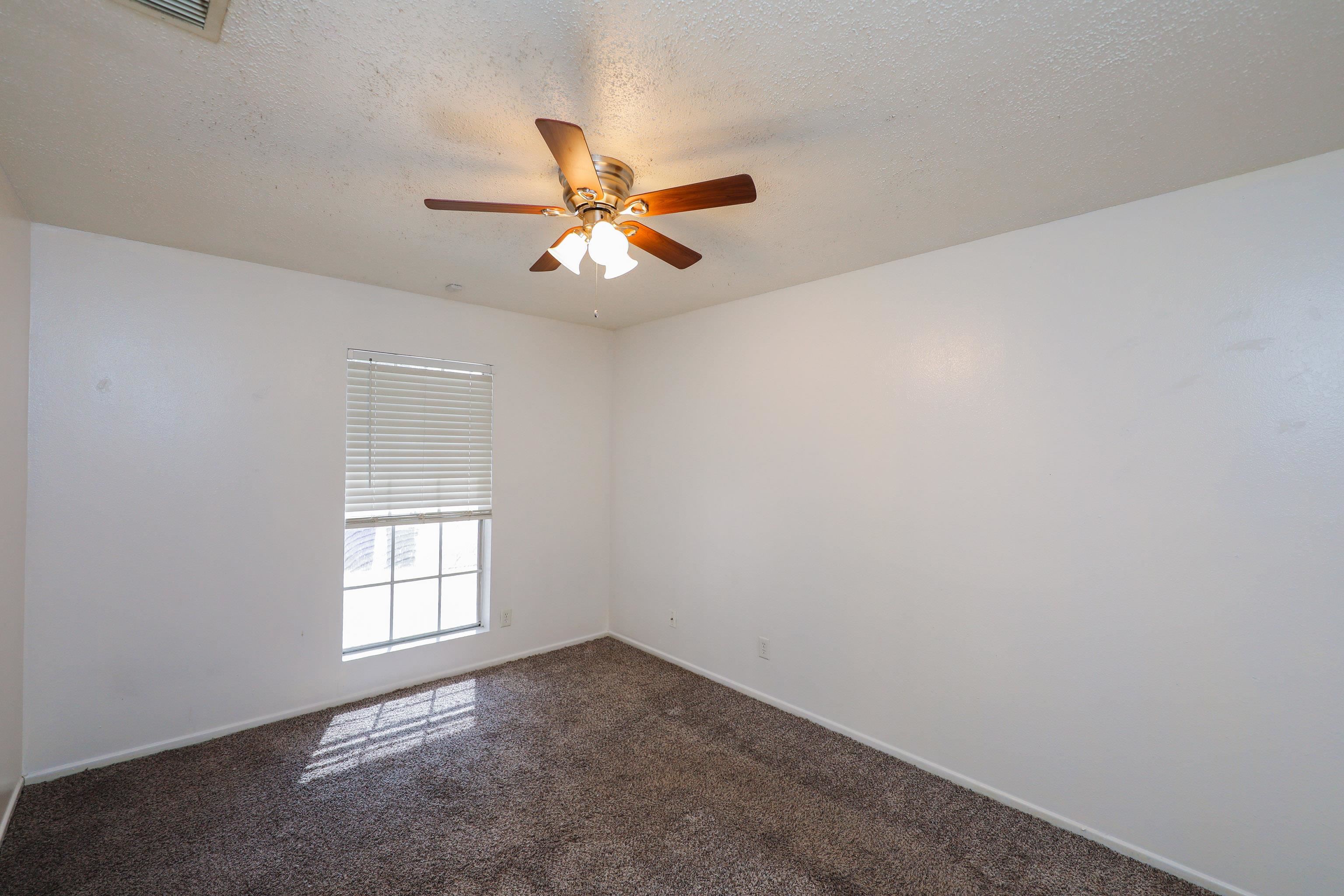 9616 Center Rd