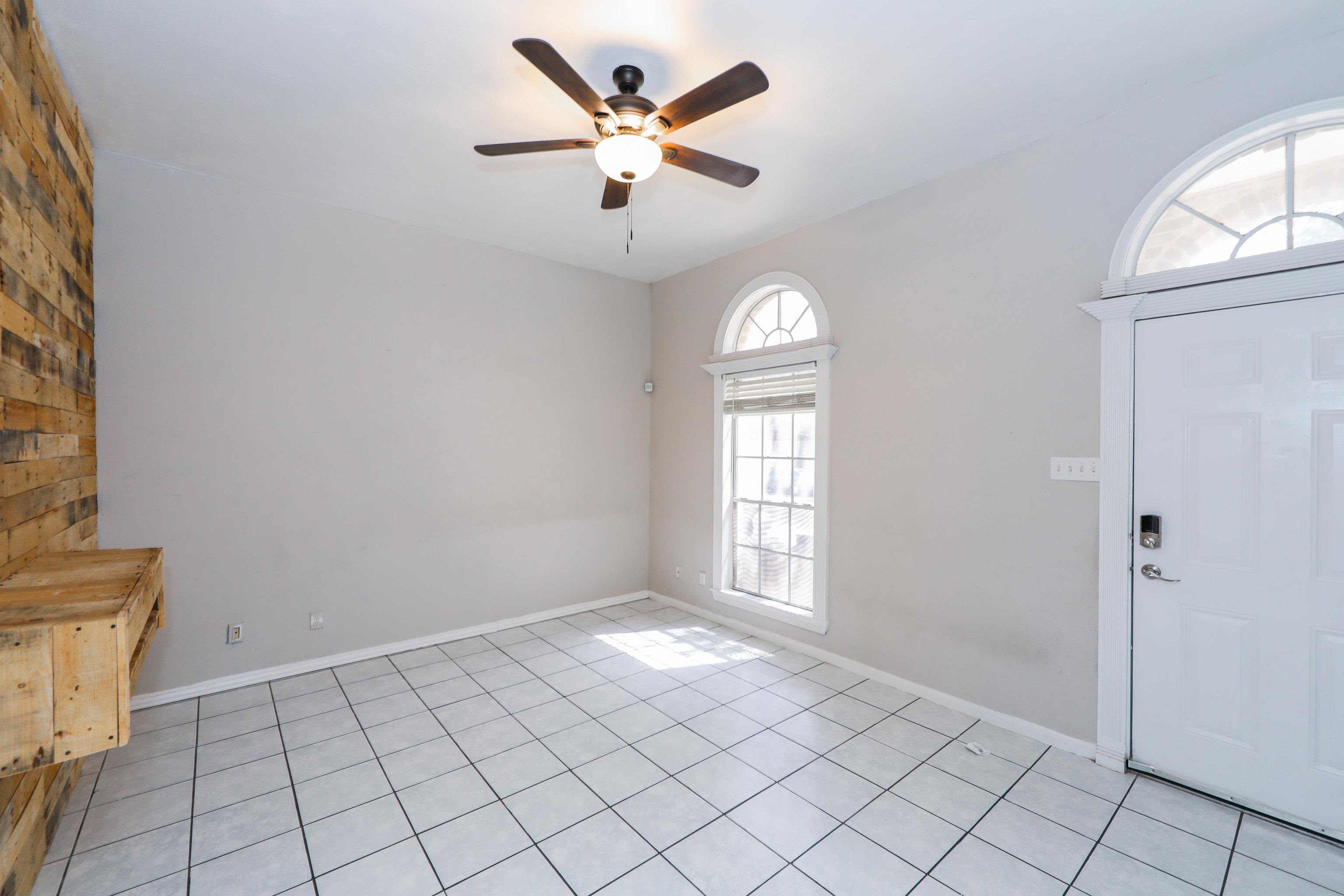 9616 Center Rd