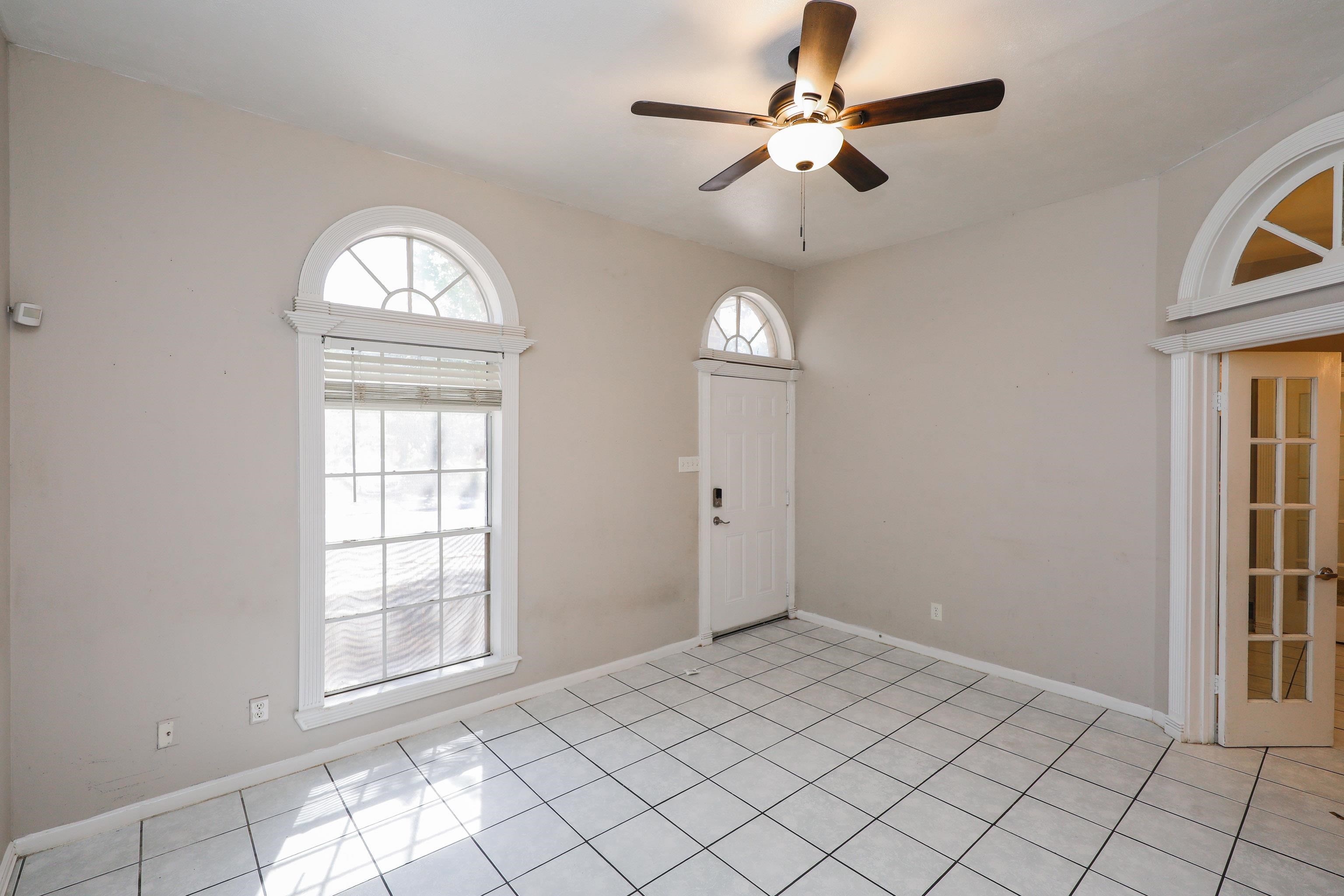 9616 Center Rd