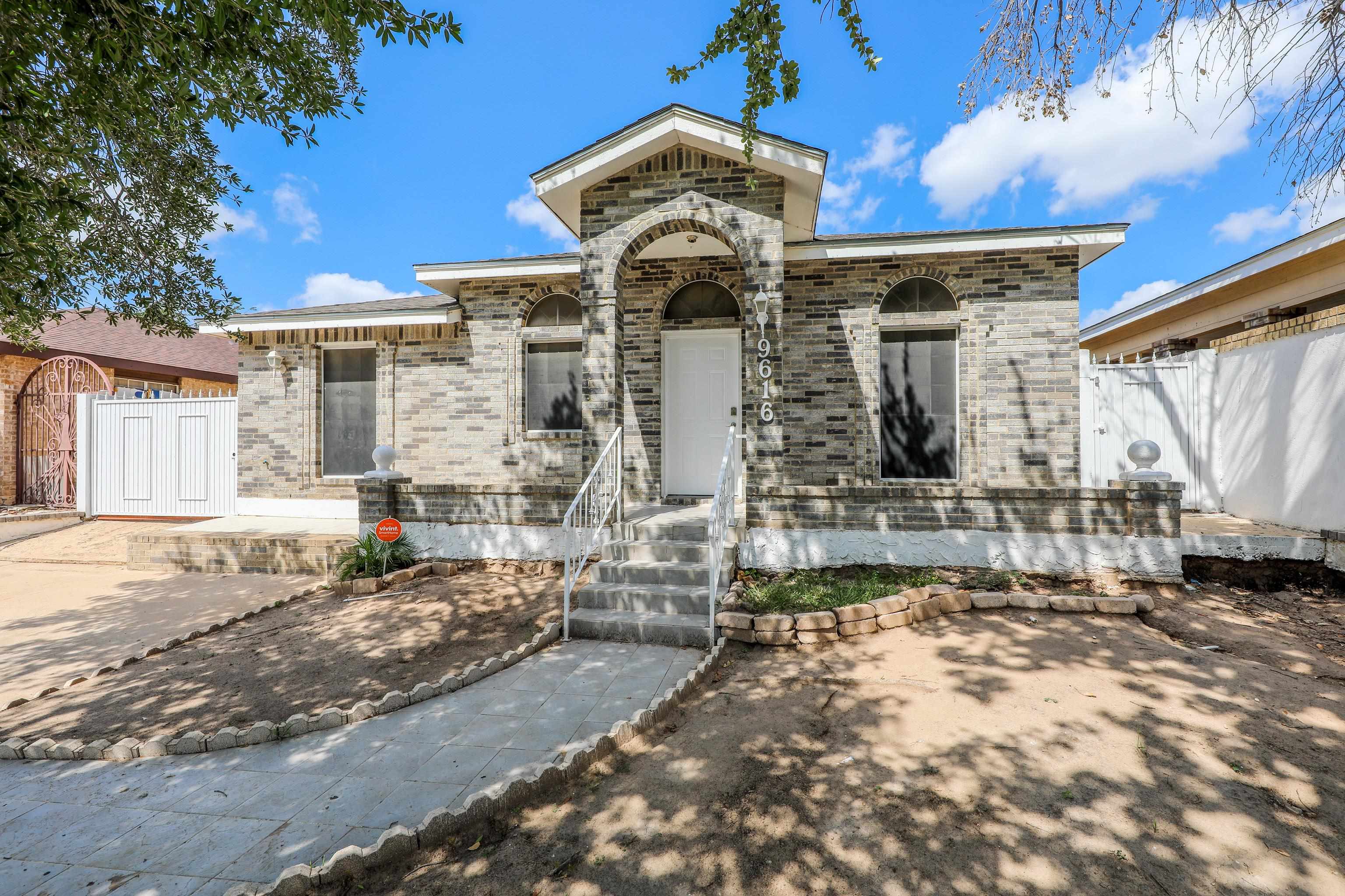 9616 Center Rd