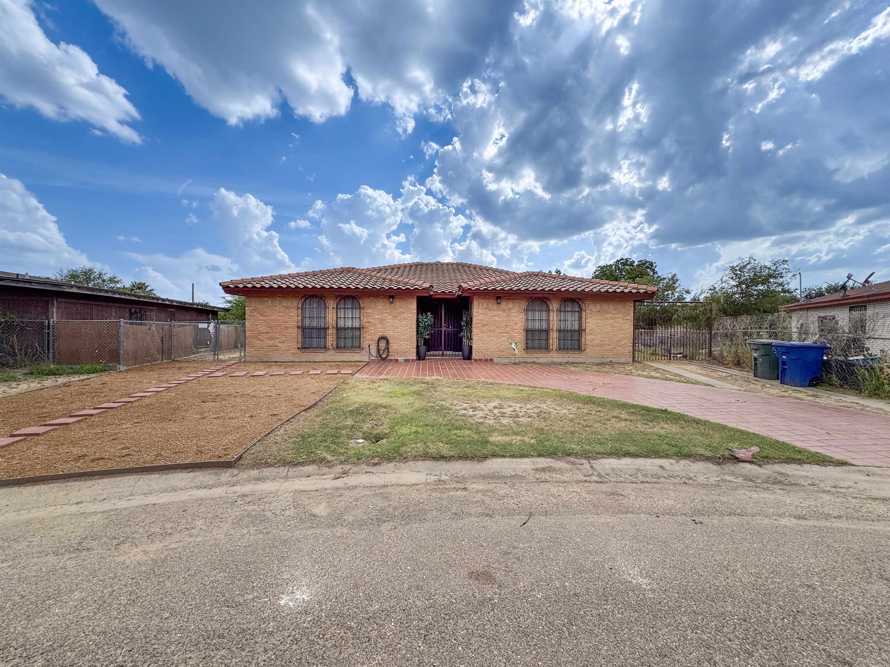 116 Soledad Lp