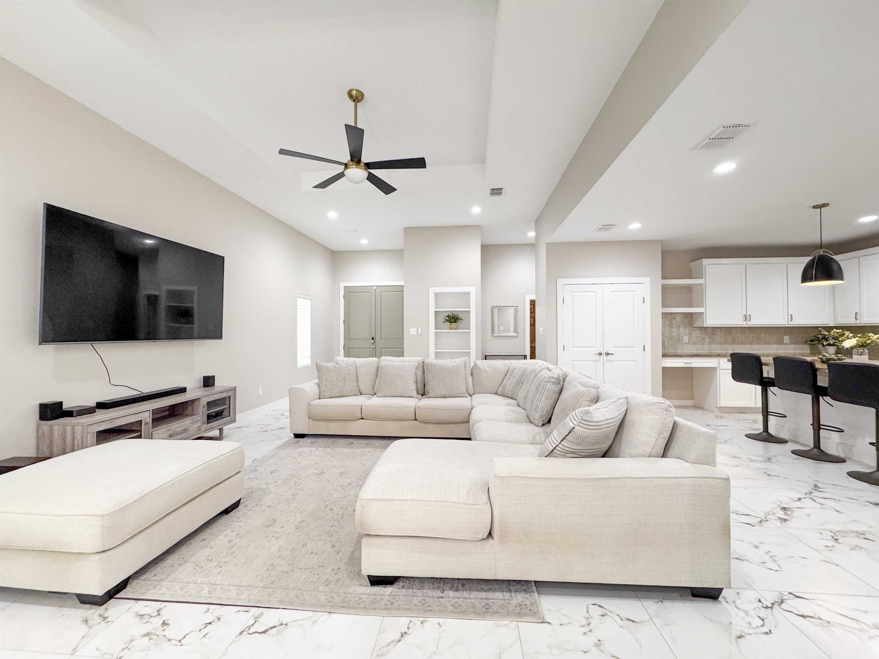2602 Mario St.