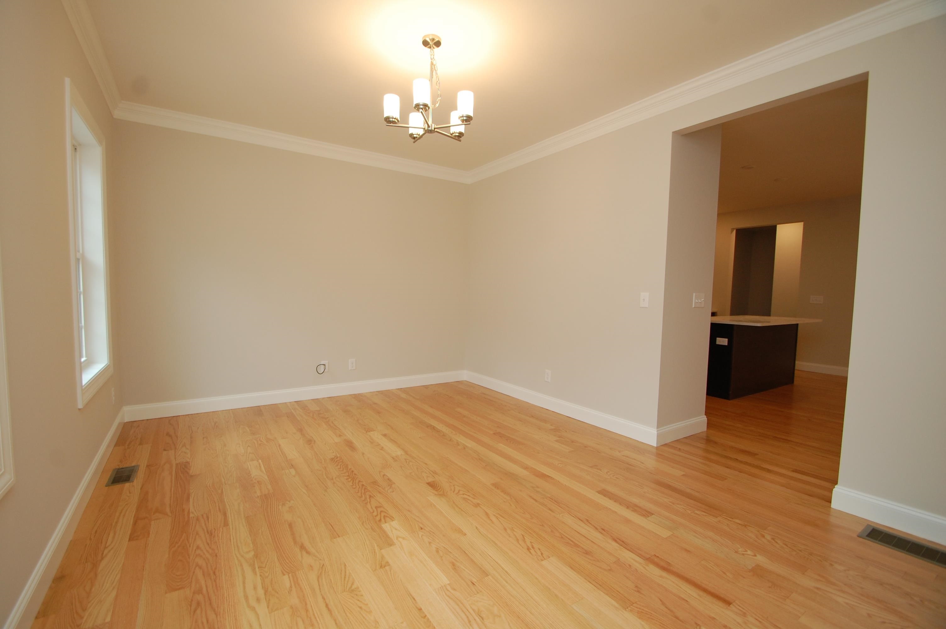 11 Reeds Ferry Way