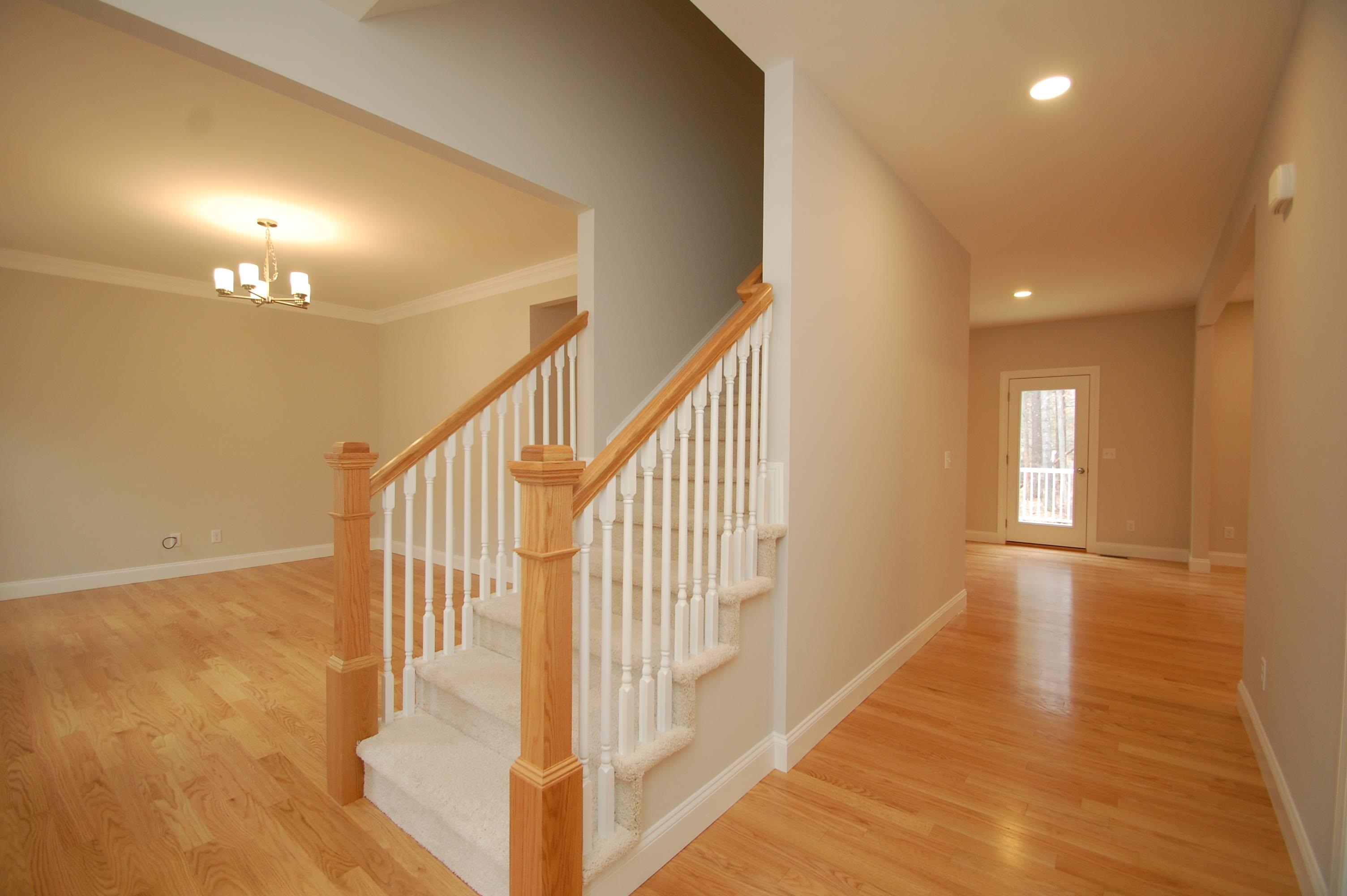 11 Reeds Ferry Way