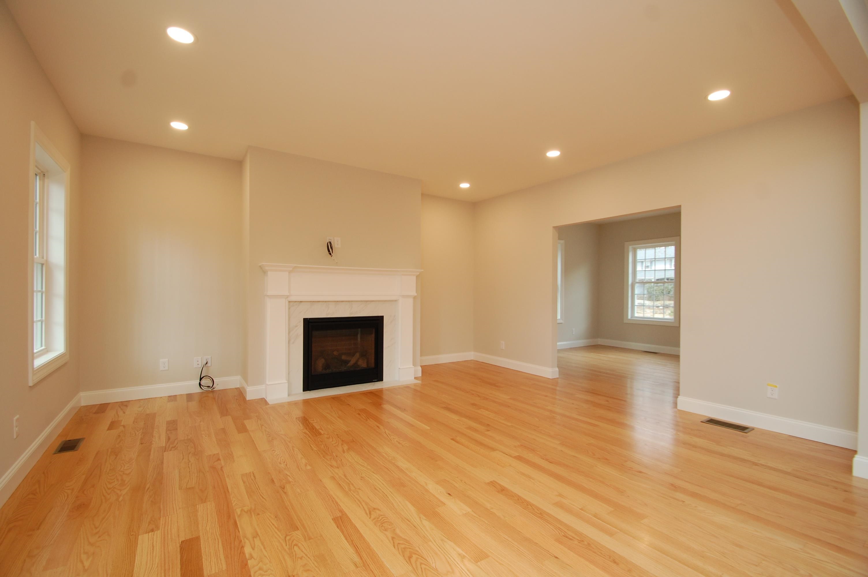 11 Reeds Ferry Way