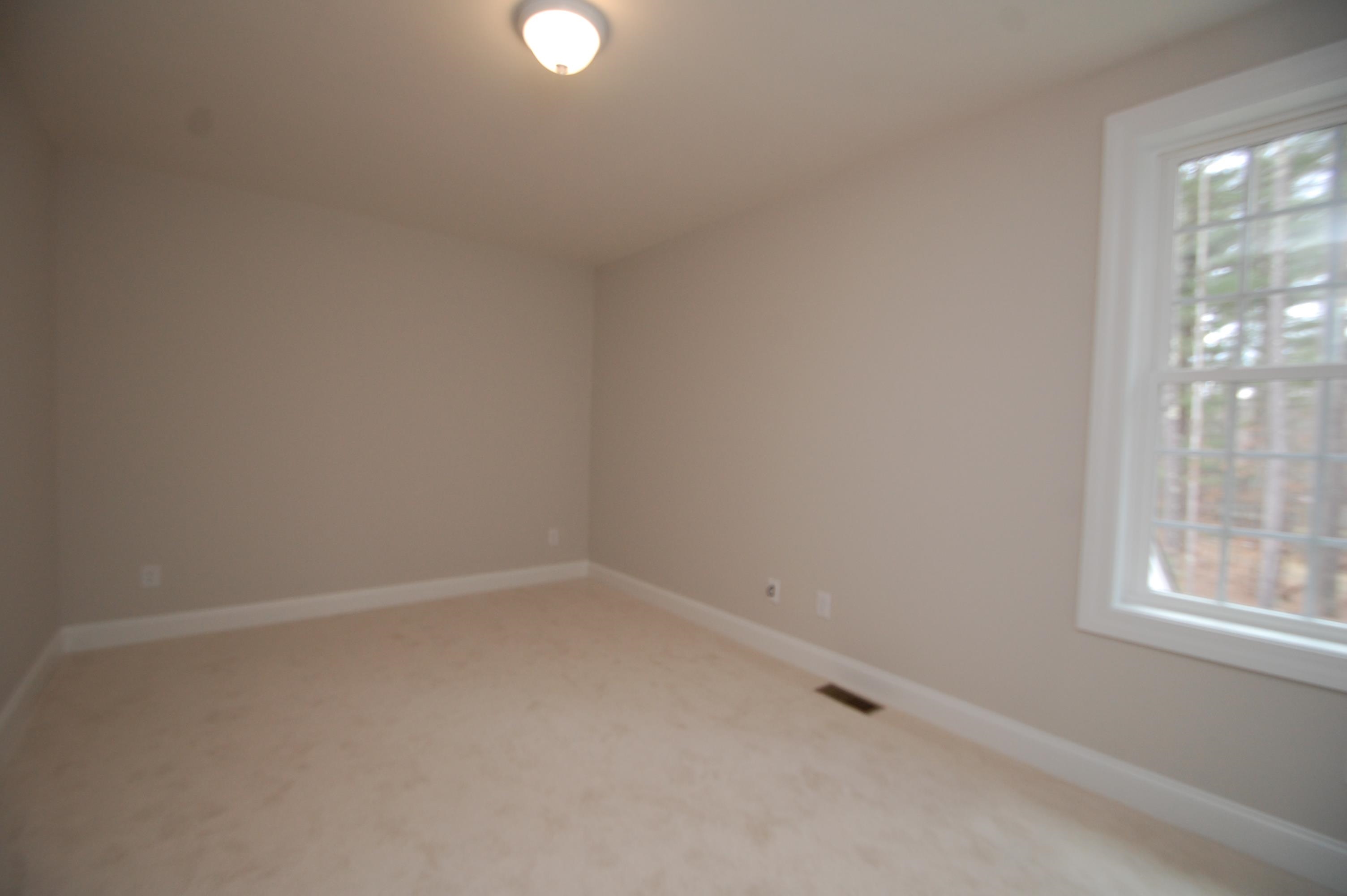 11 Reeds Ferry Way