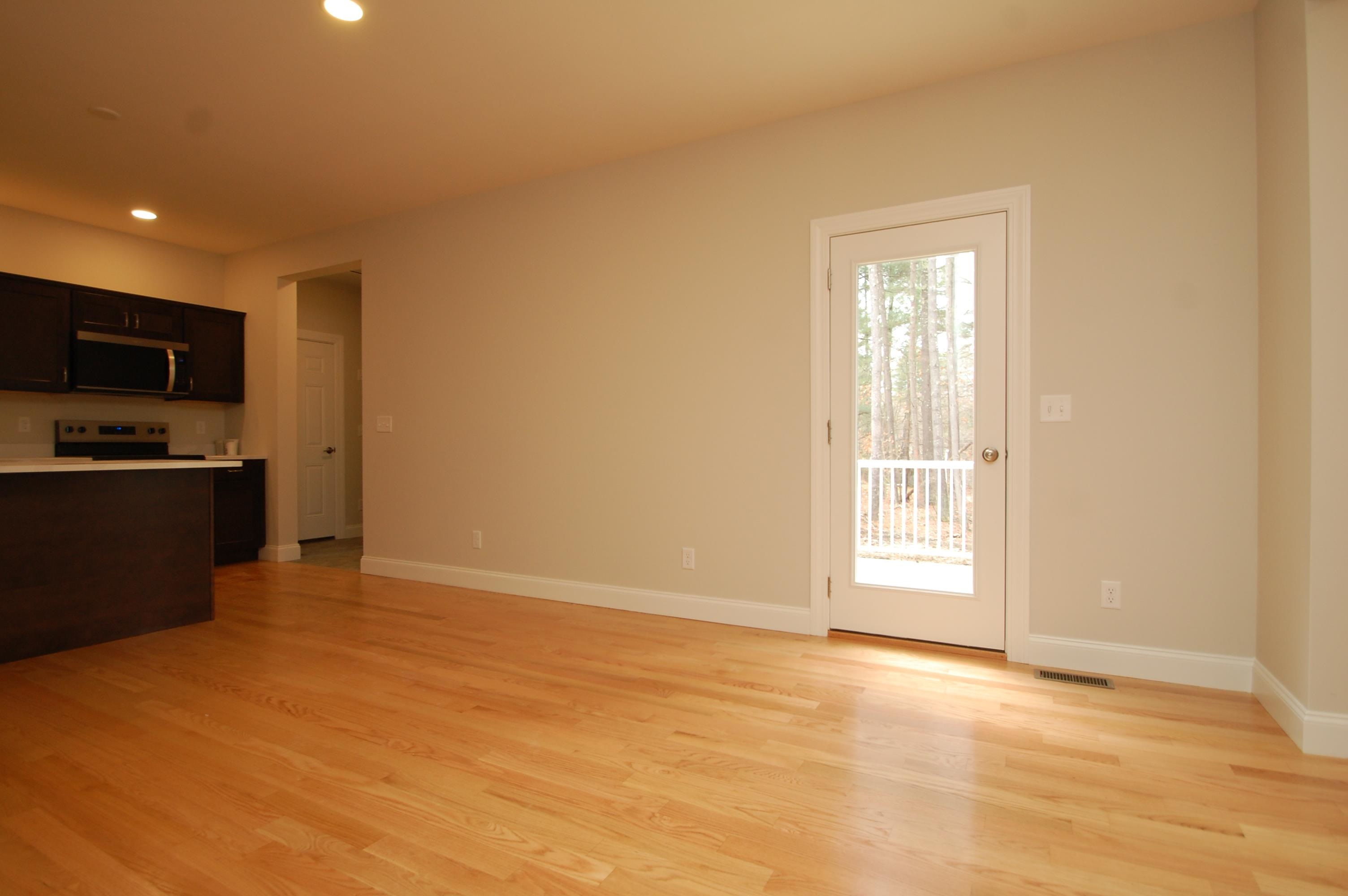 11 Reeds Ferry Way