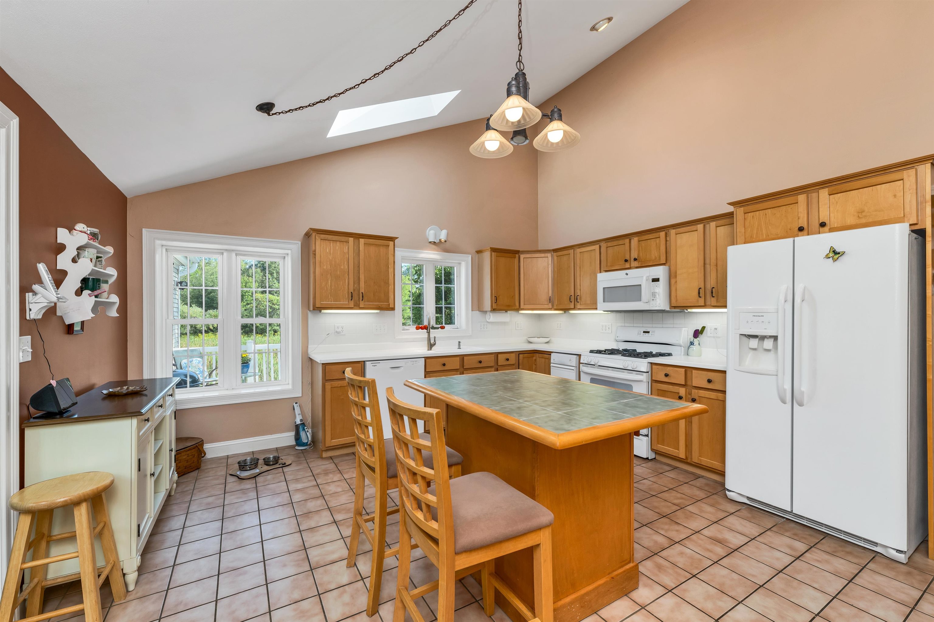 60 Hampton Meadows