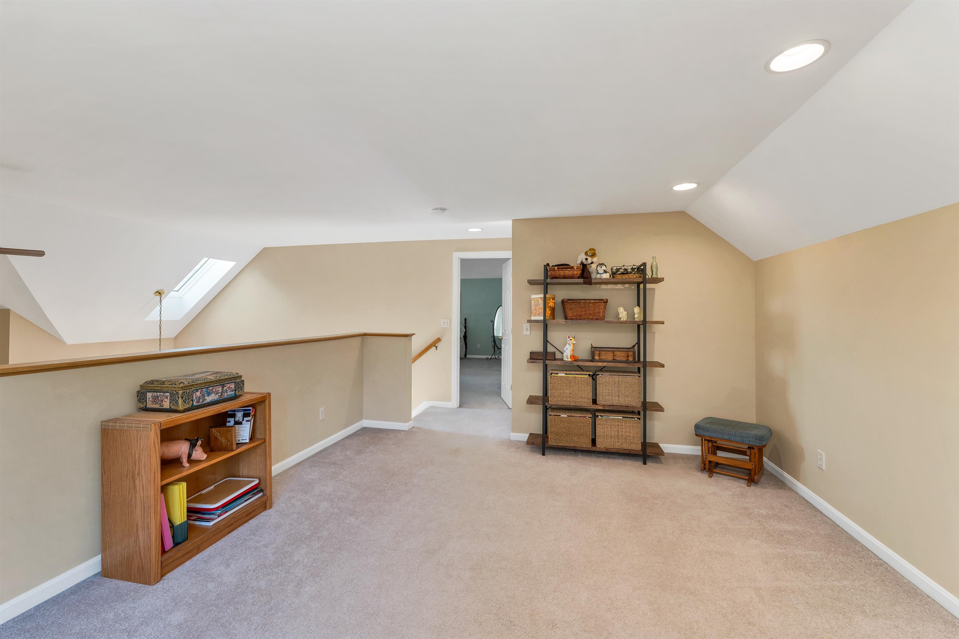 60 Hampton Meadows