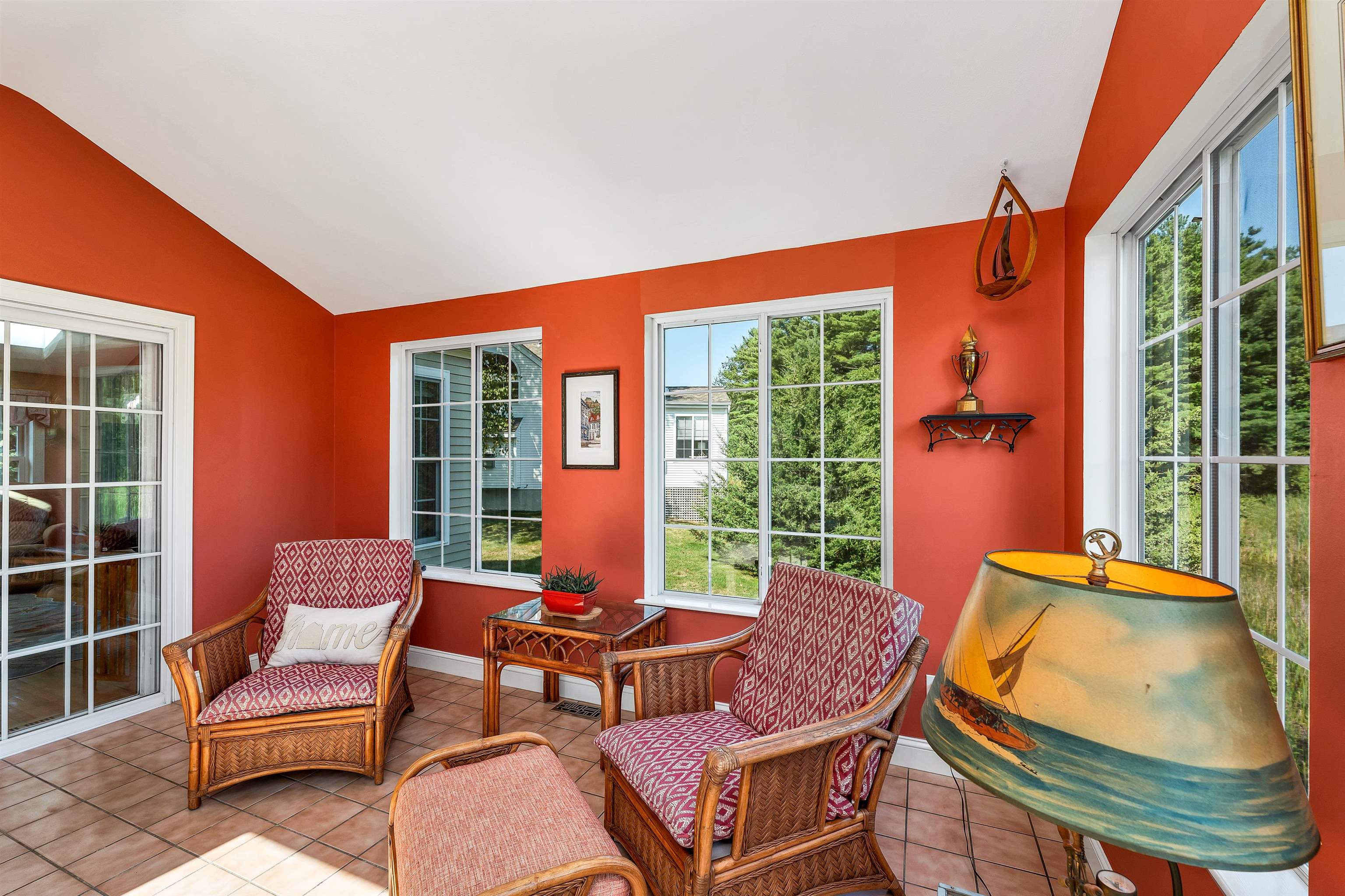60 Hampton Meadows