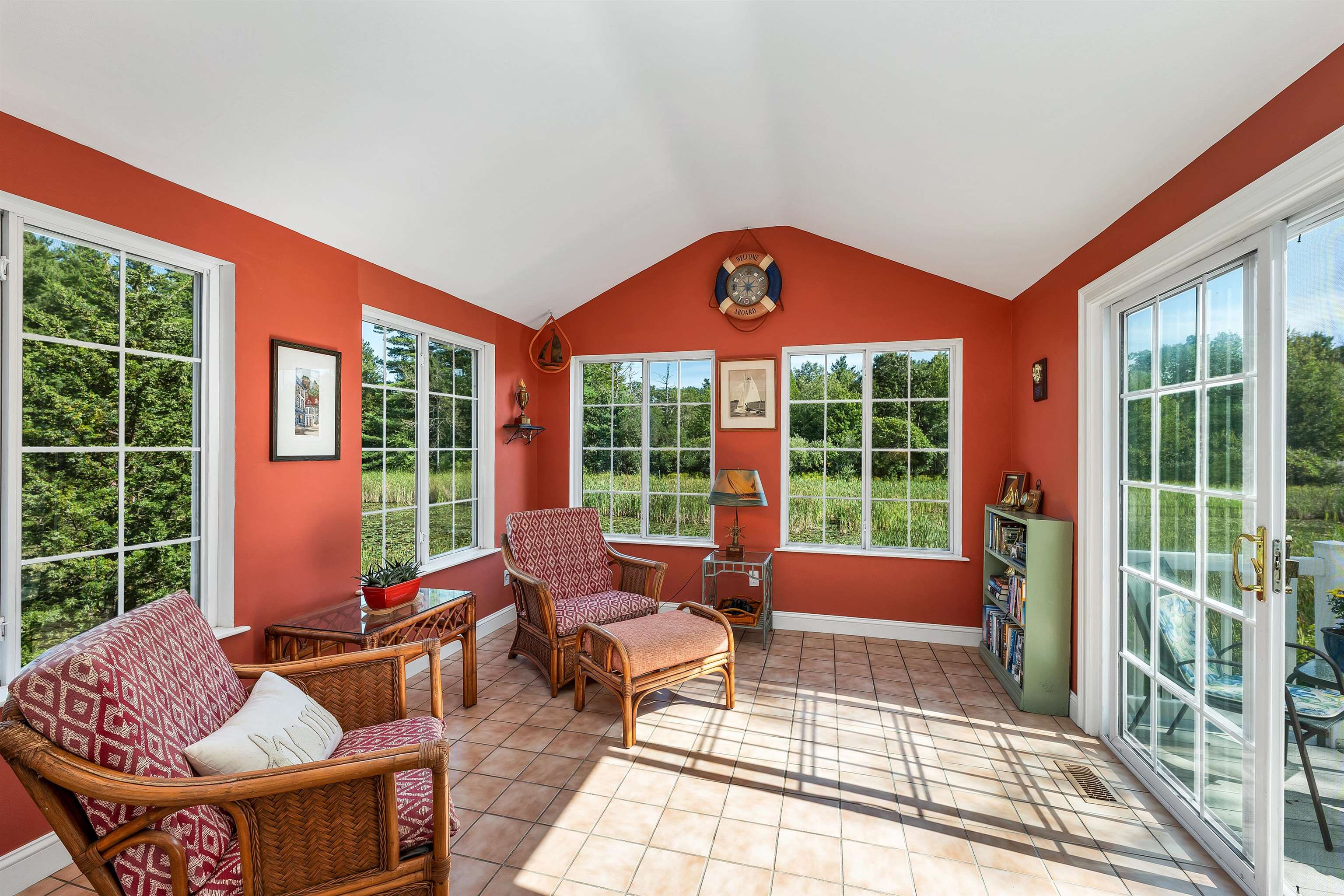 60 Hampton Meadows
