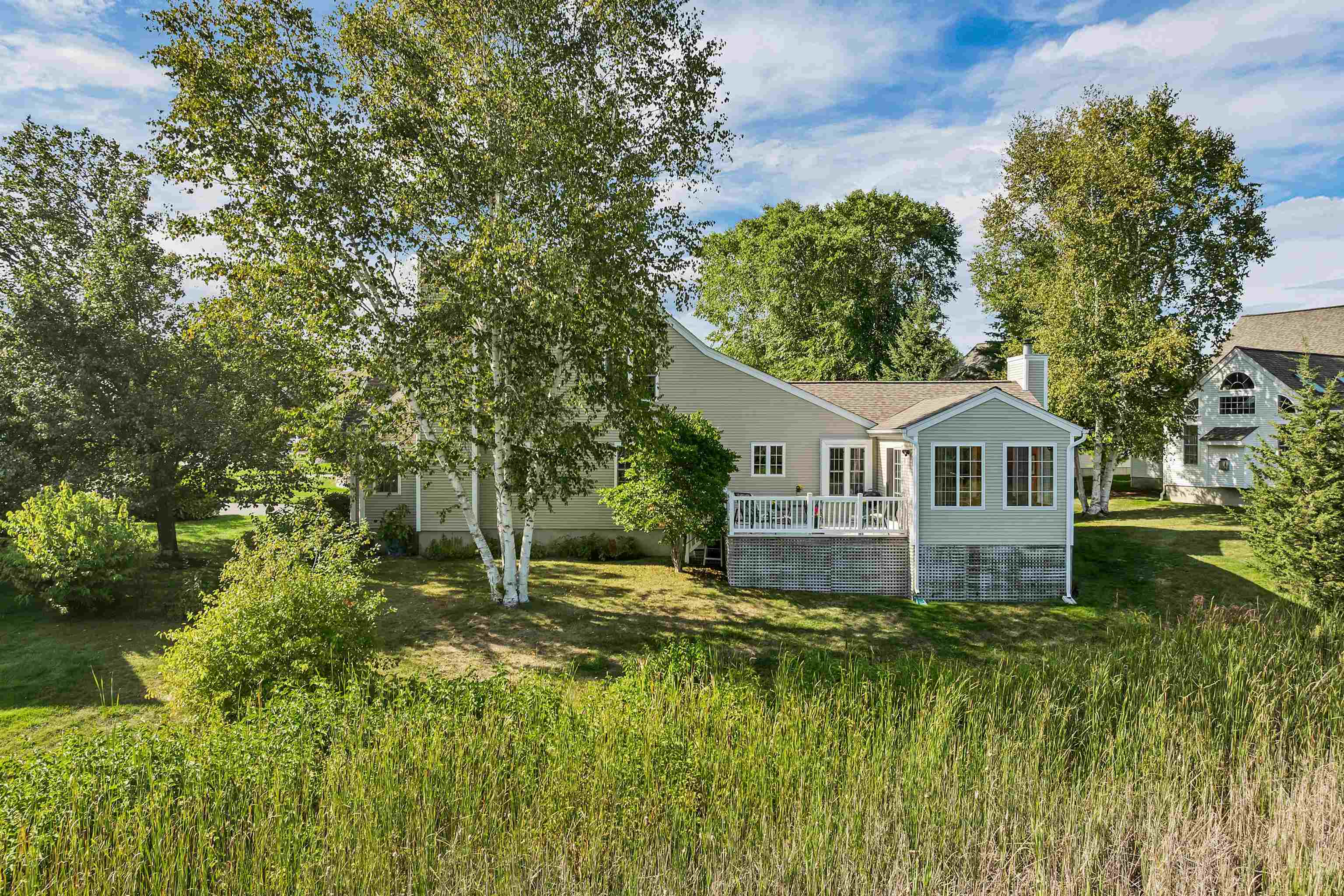 60 Hampton Meadows