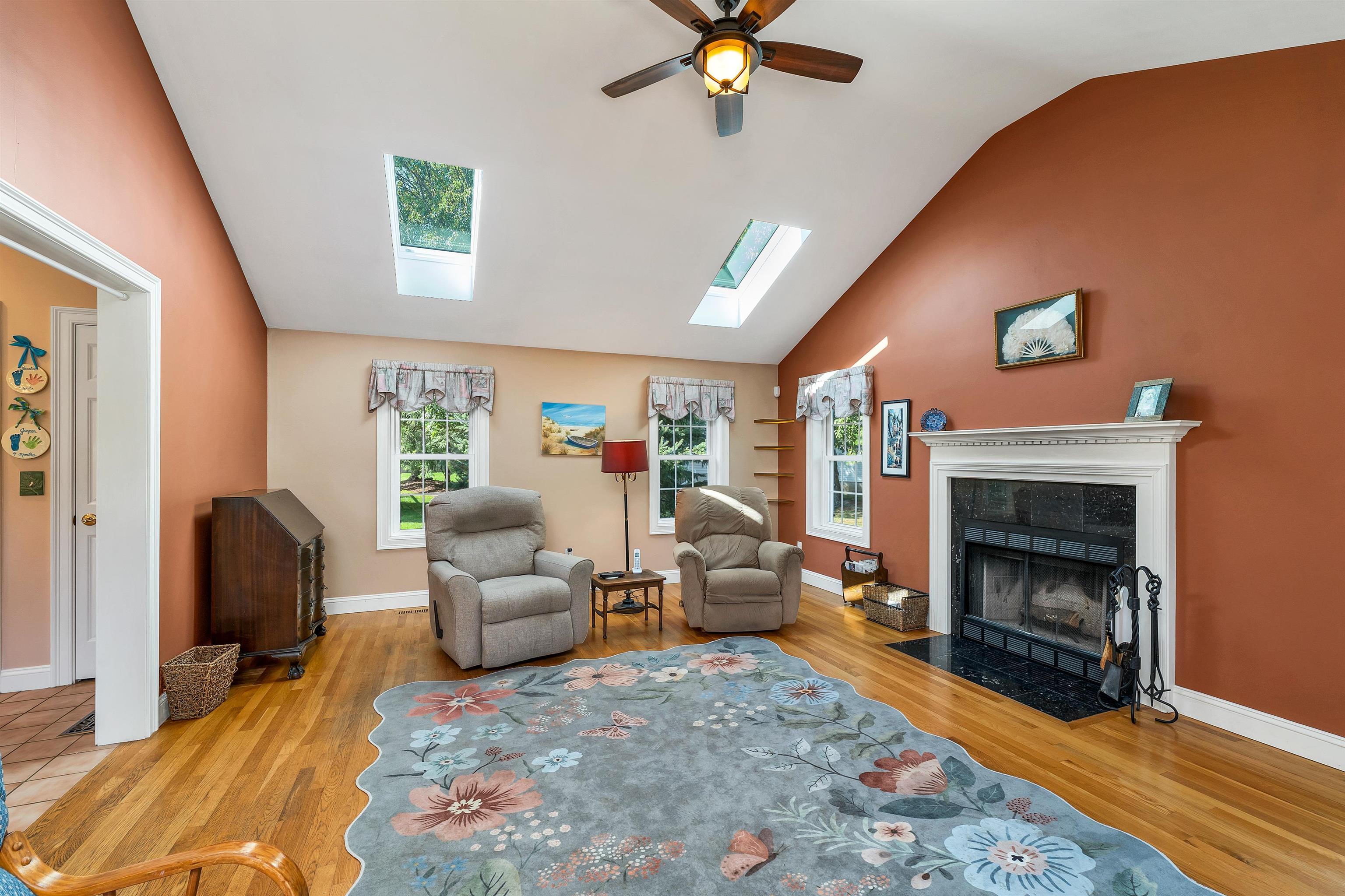 60 Hampton Meadows