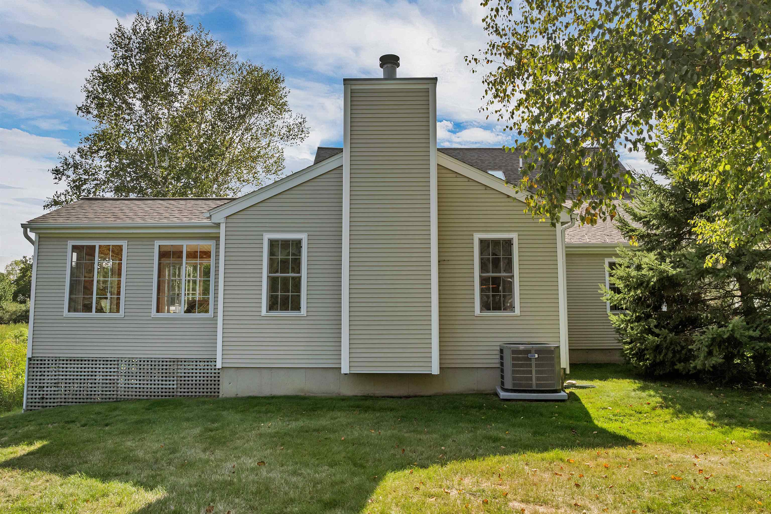 60 Hampton Meadows