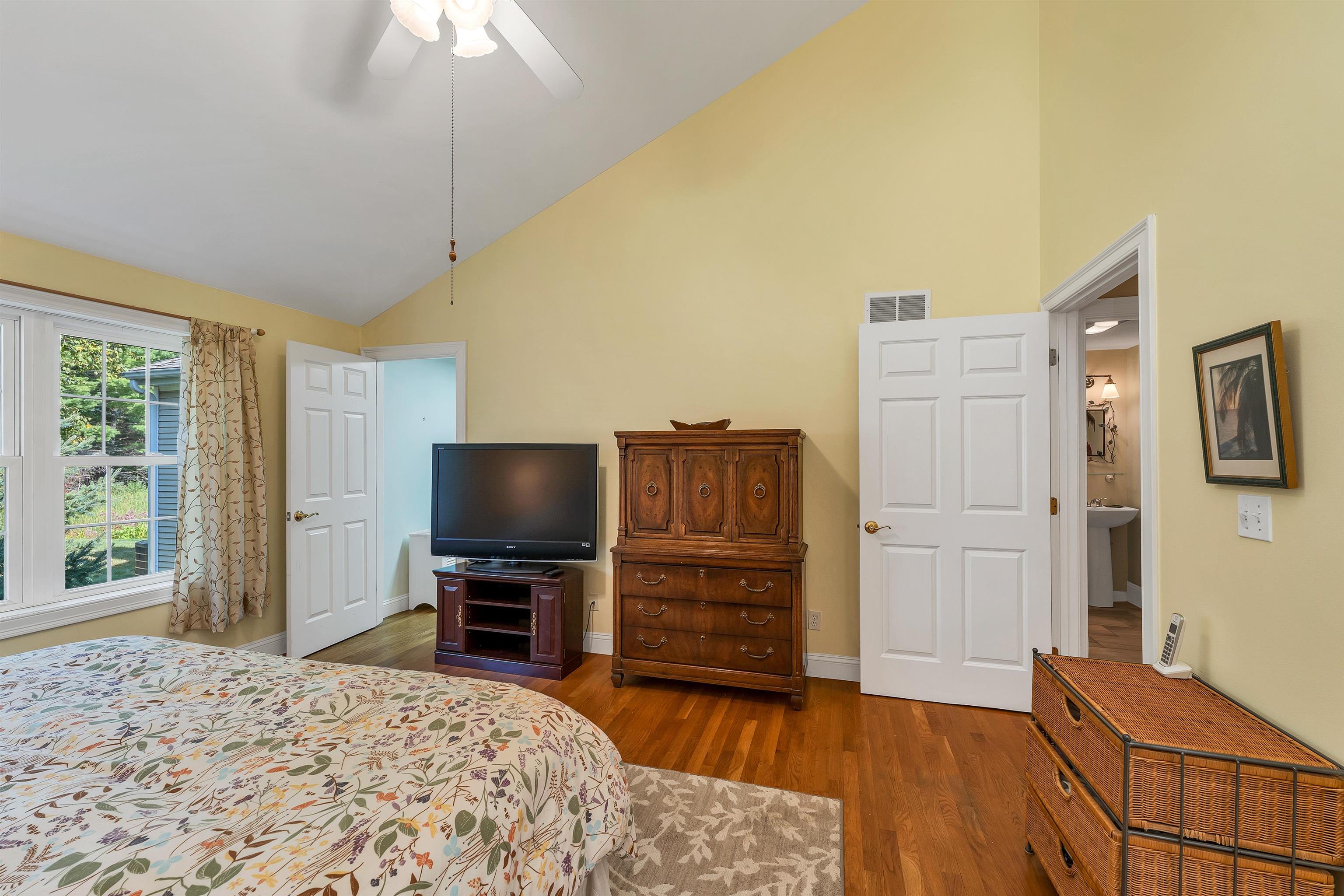 60 Hampton Meadows