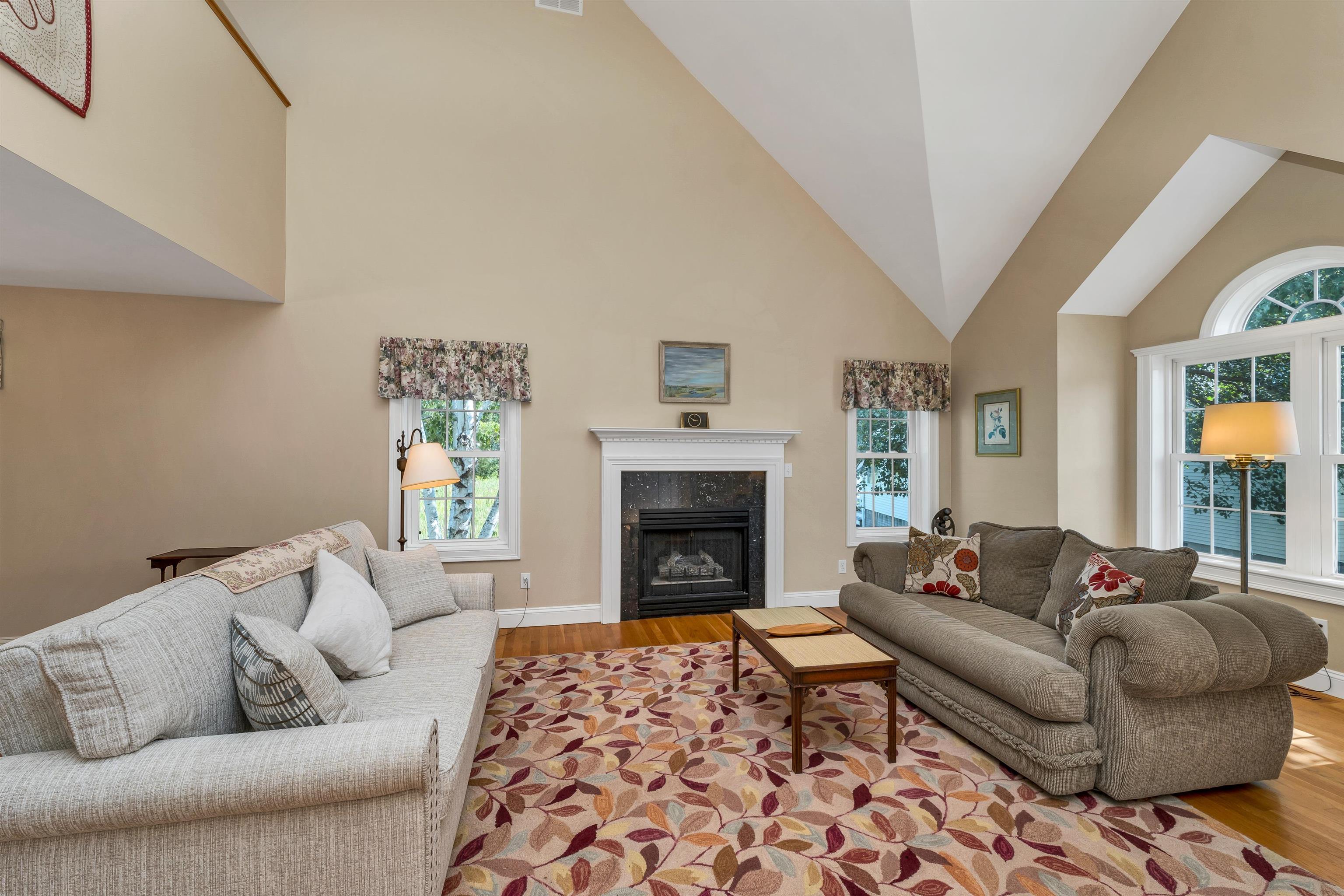 60 Hampton Meadows
