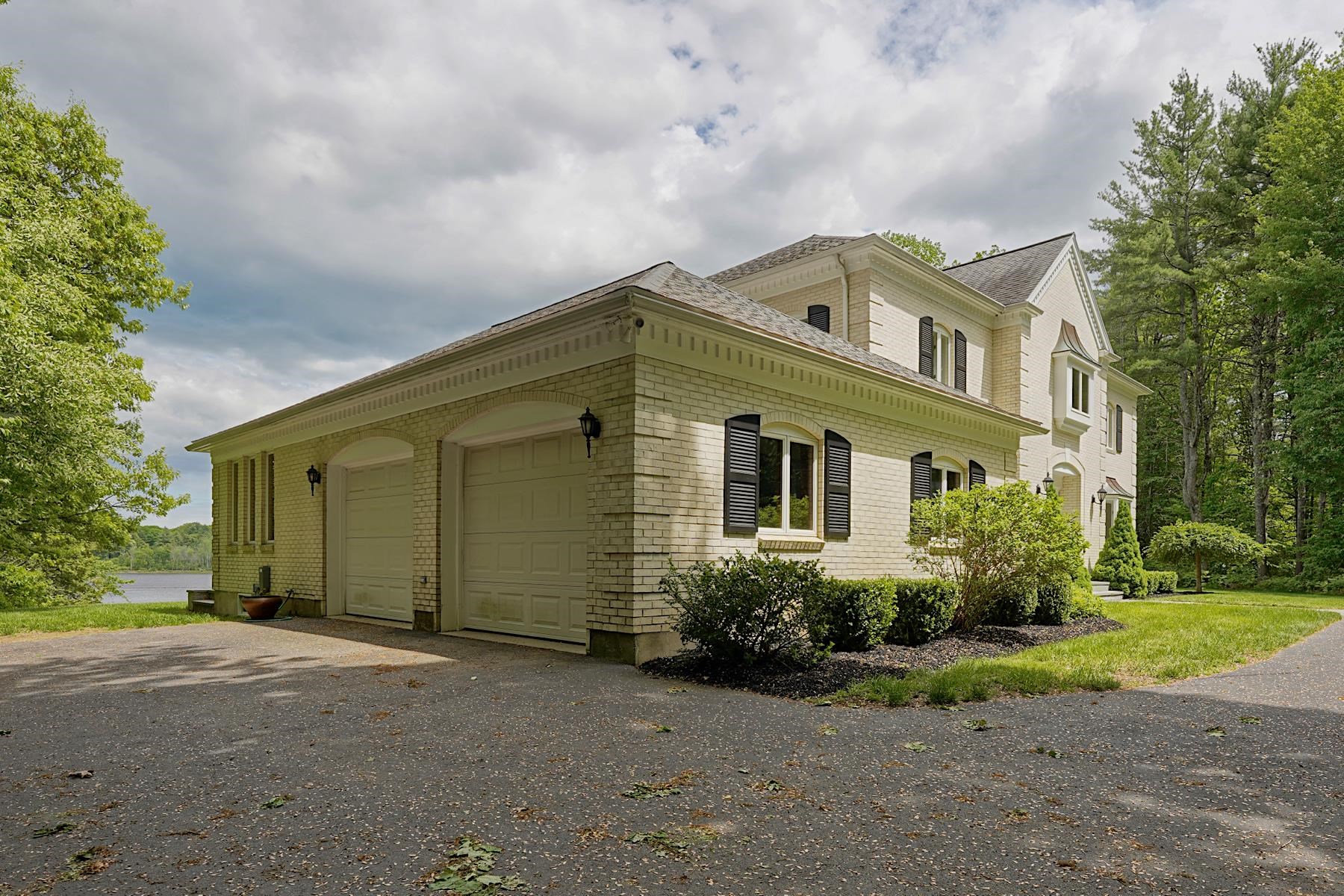 4 Cullen Bay Road