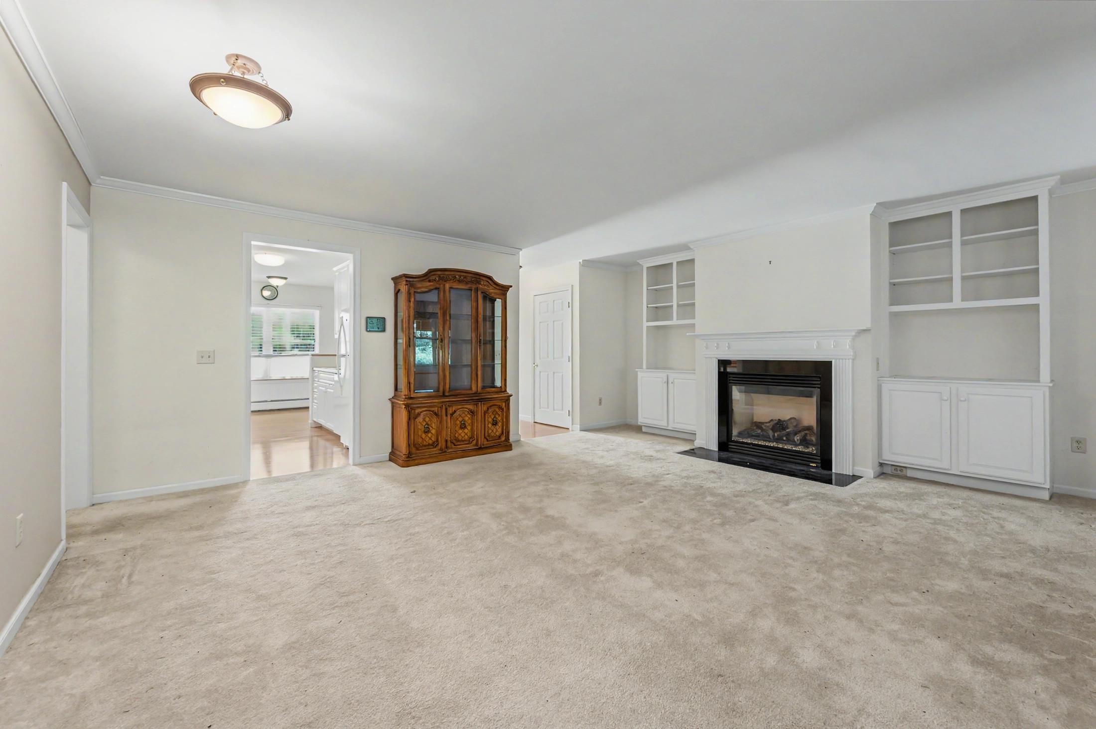 4 Bow Center Road Unit: F-3