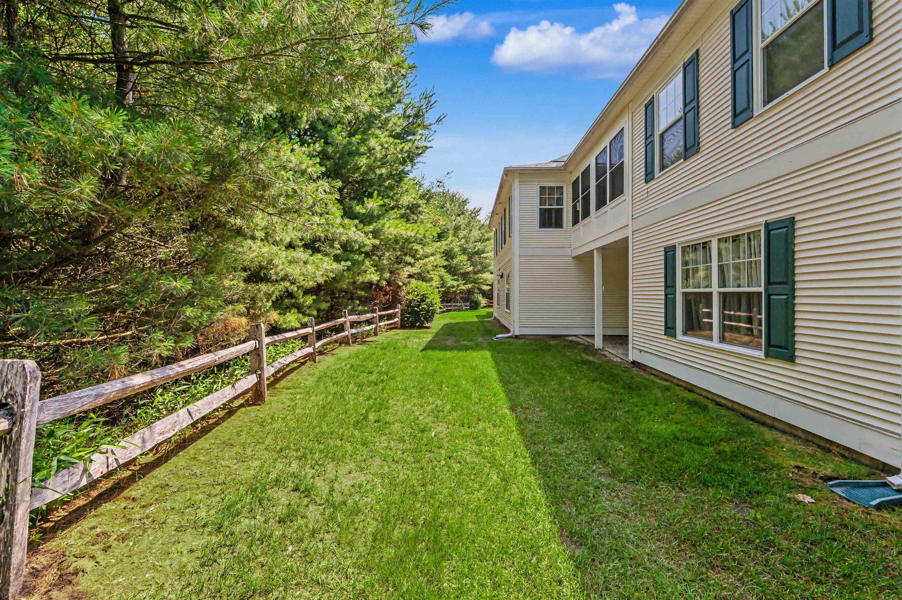 4 Bow Center Road Unit: F-3