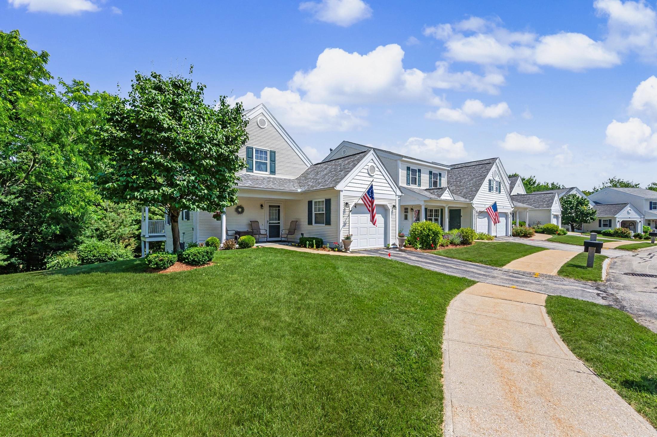 4 Bow Center Road Unit: F-3