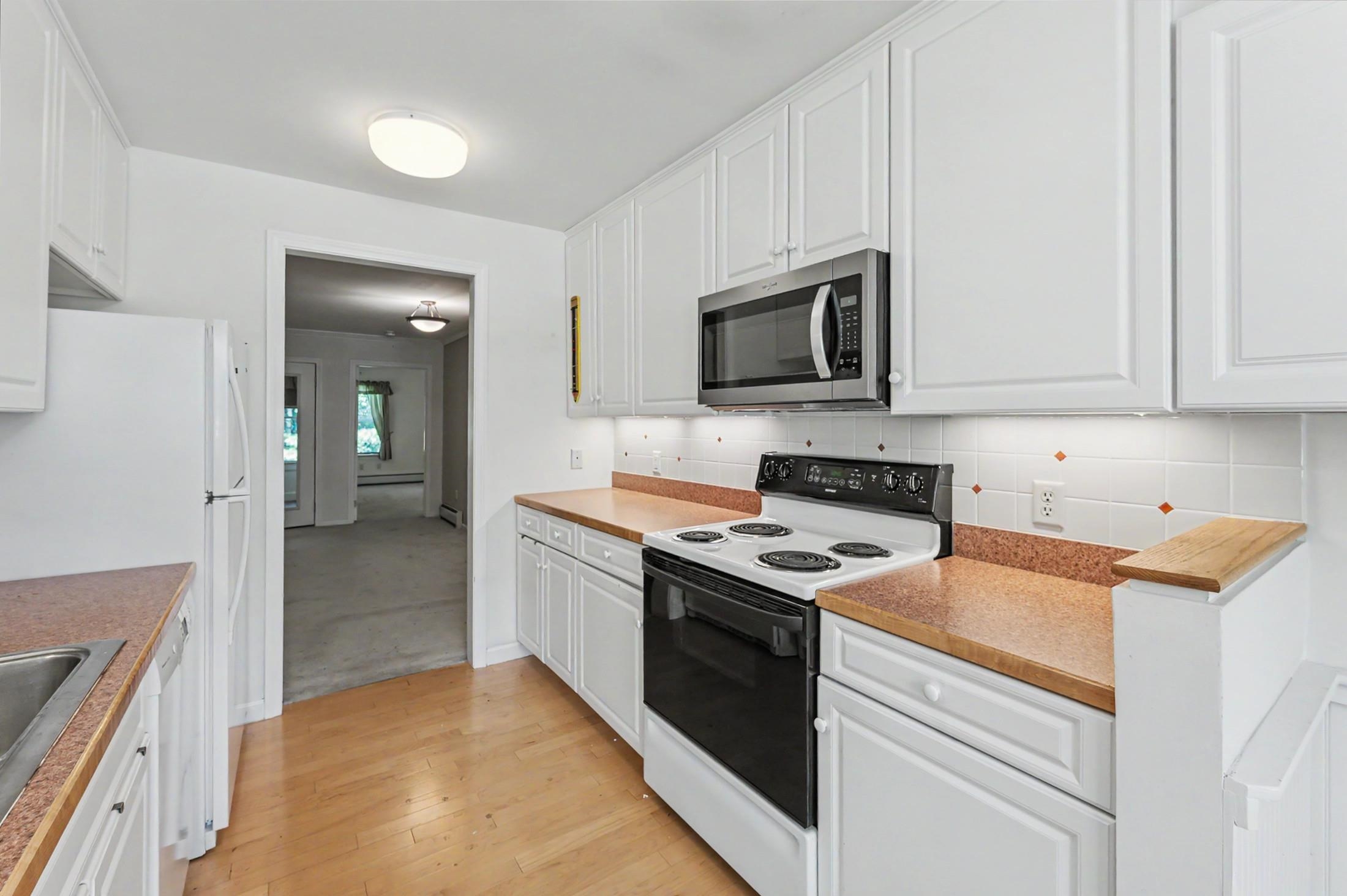 4 Bow Center Road Unit: F-3