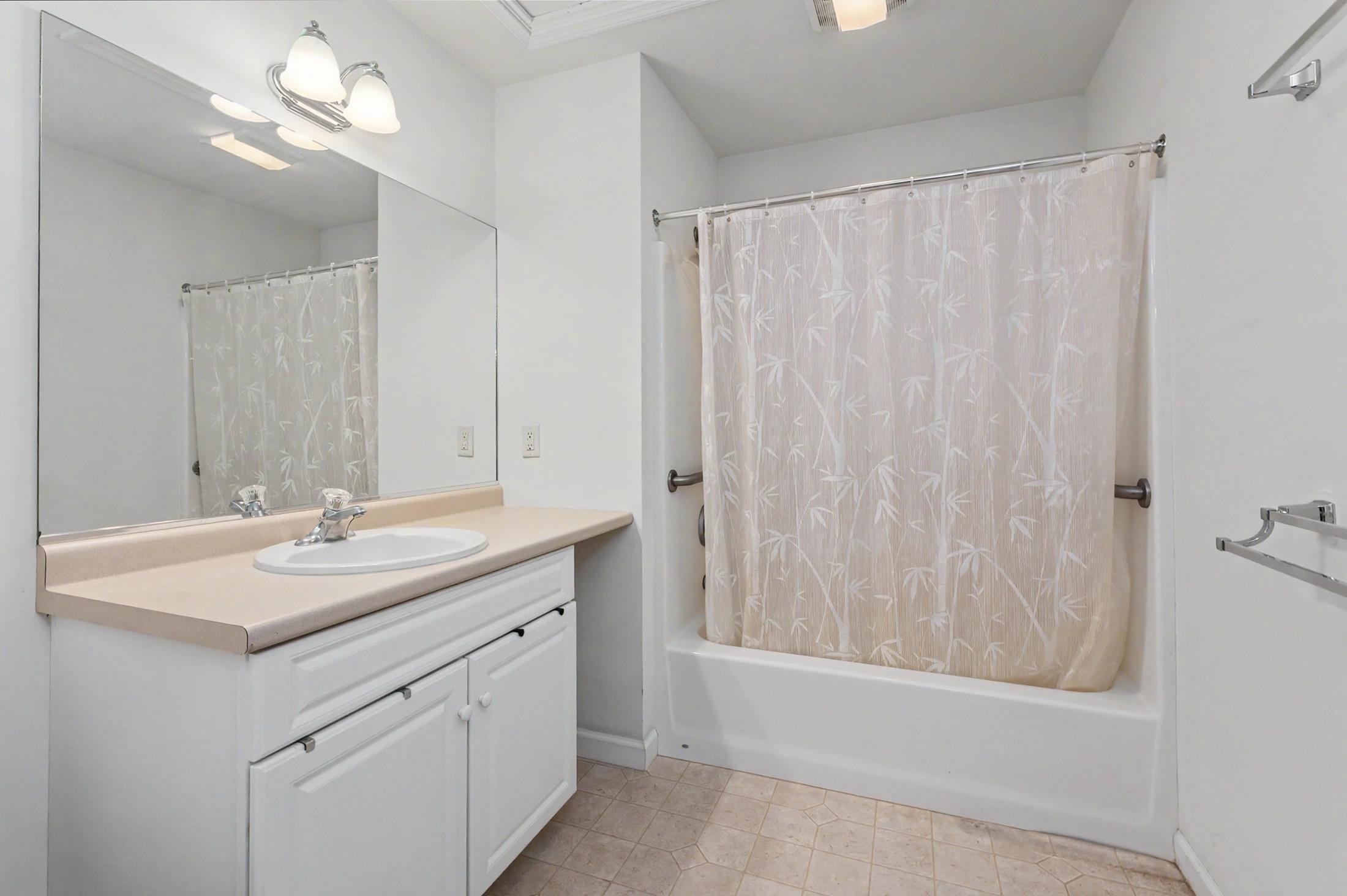4 Bow Center Road Unit: F-3