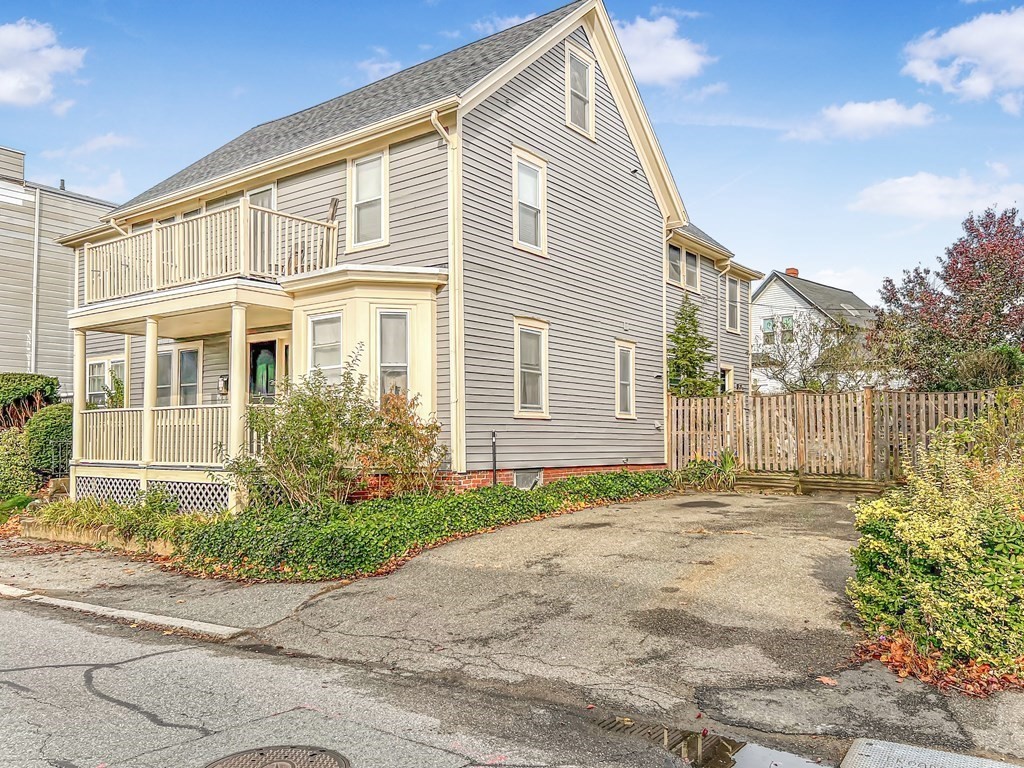 35 Bow St