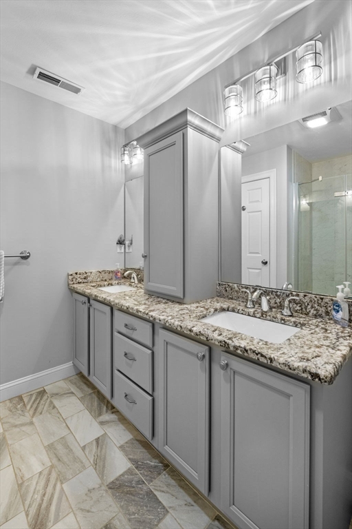 1 Locke Hill Ln