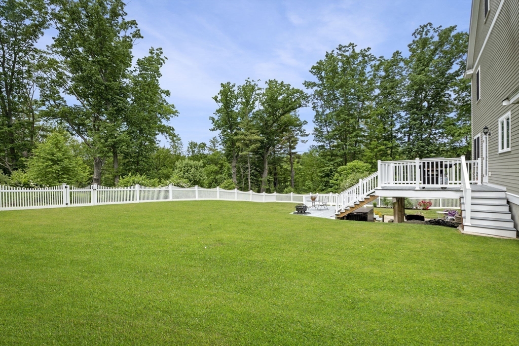 1 Locke Hill Ln
