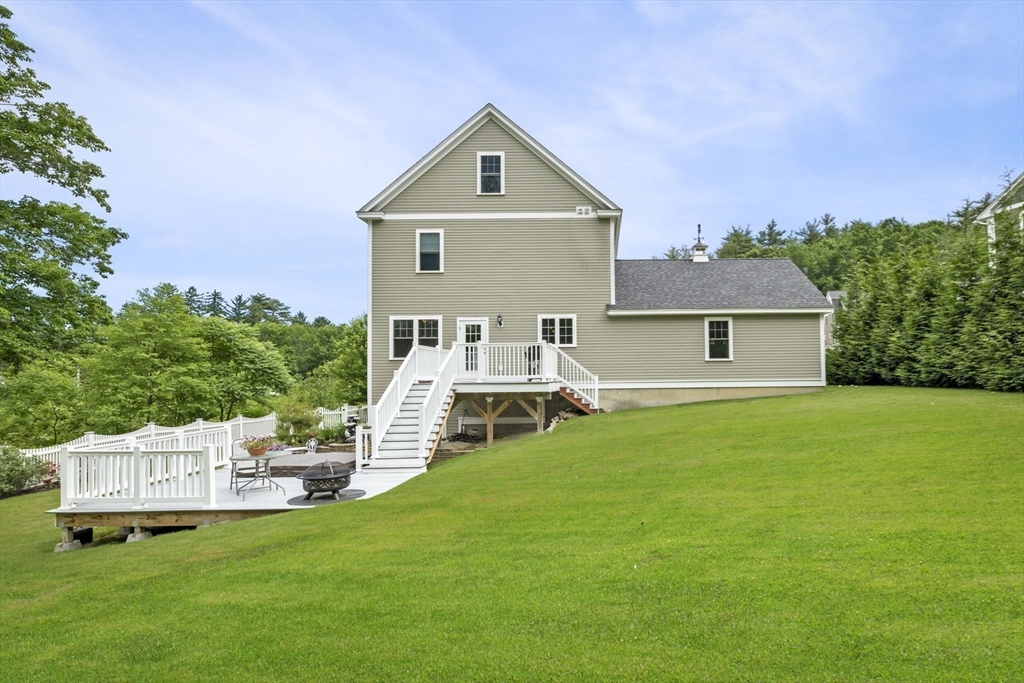 1 Locke Hill Ln