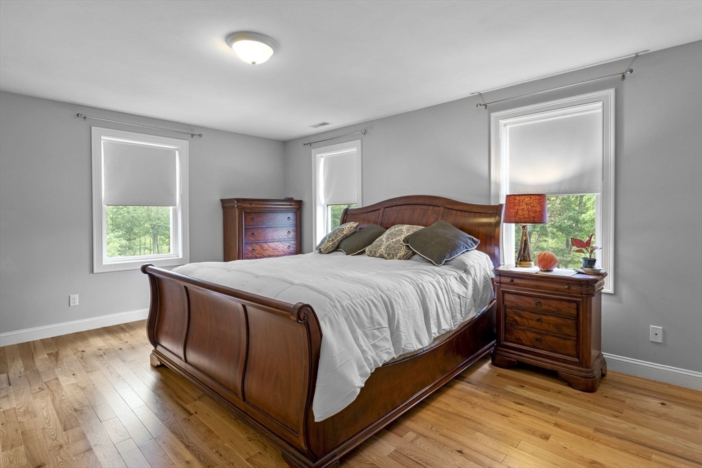 1 Locke Hill Ln