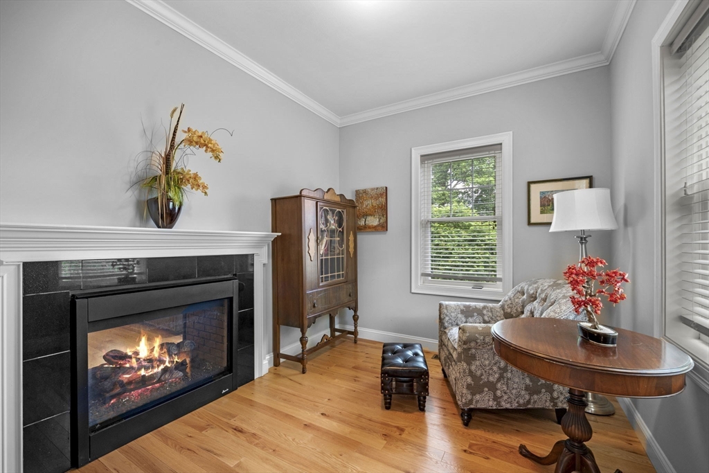 1 Locke Hill Ln