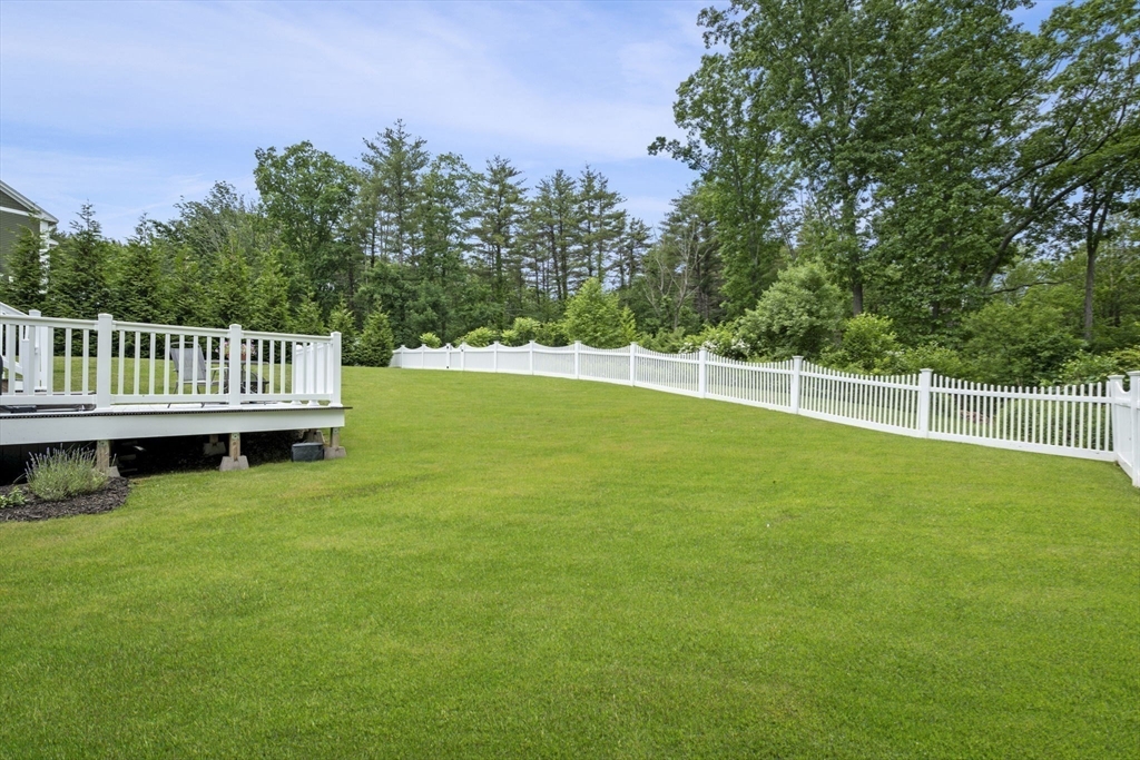 1 Locke Hill Ln