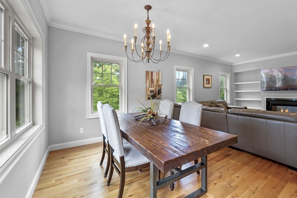 1 Locke Hill Ln