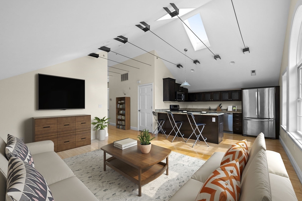 53 Washington Sq # 2C