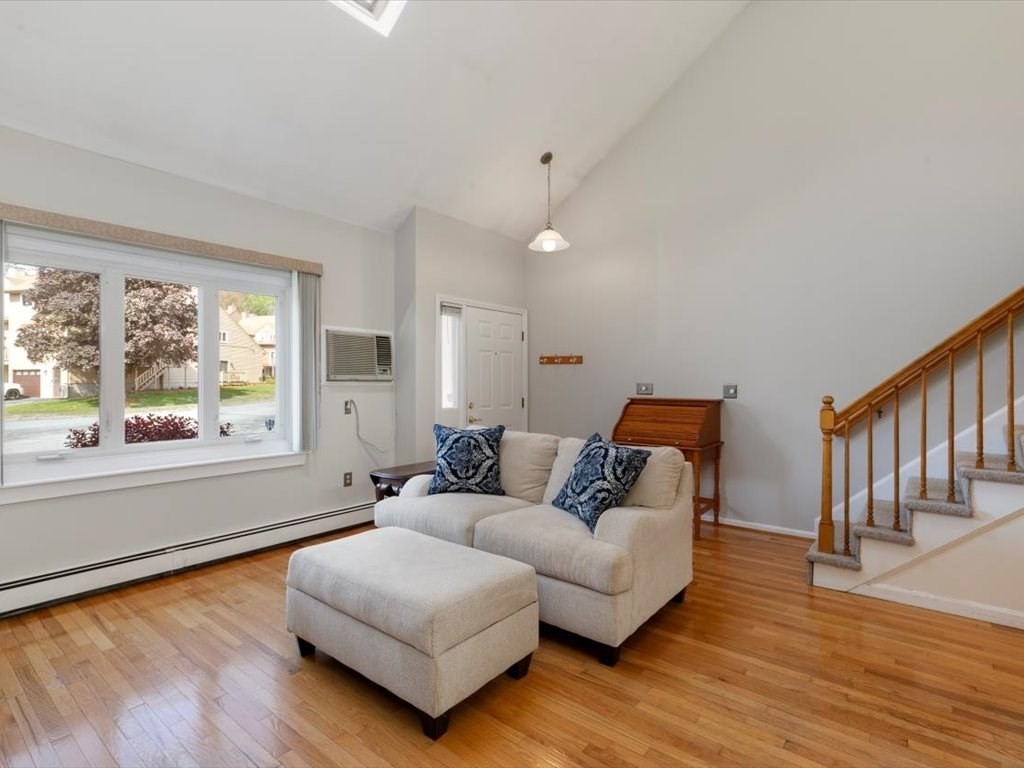 44 Casablanca Ct # 44