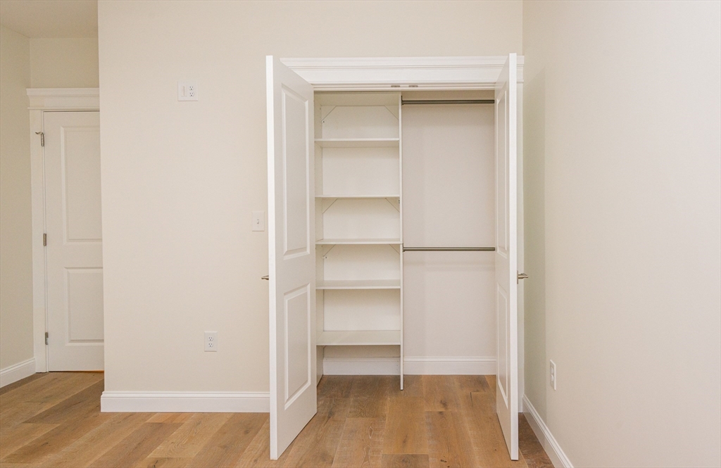 5 Woodside Street # 1 Unit: 5-1