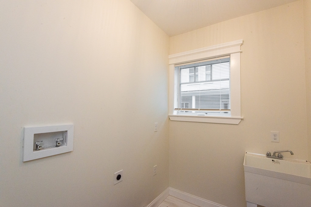 5 Woodside Street # 1 Unit: 5-1